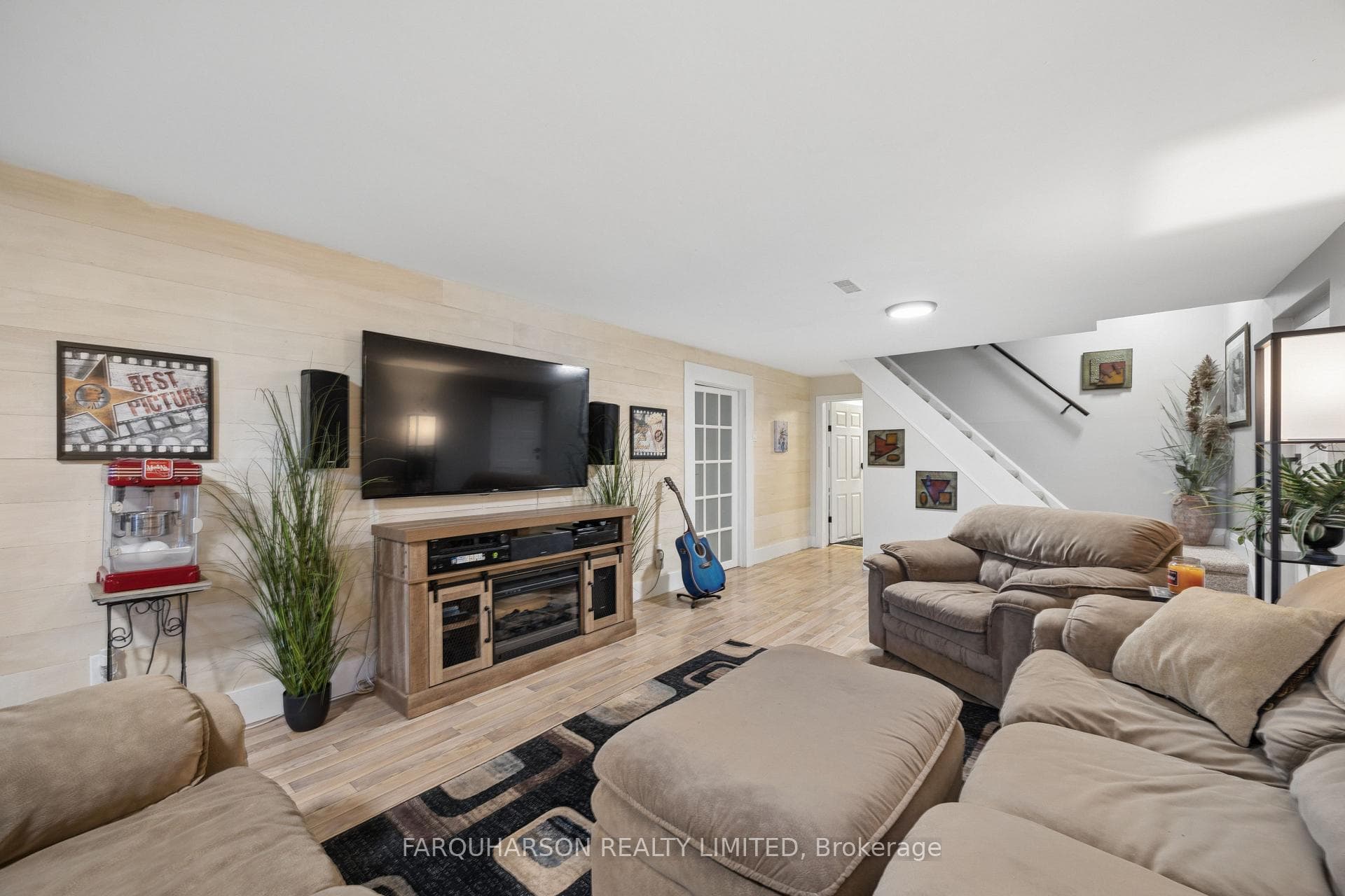 384 Feasby Road photo 30
