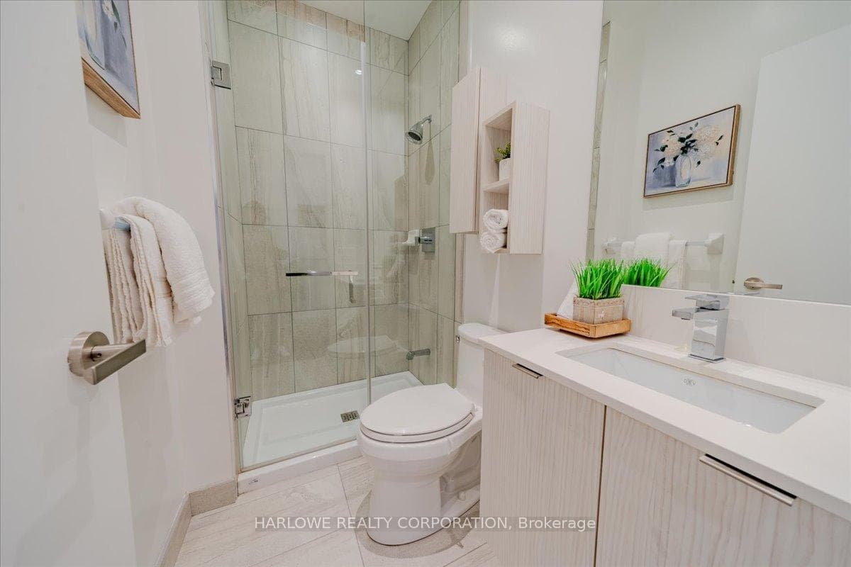 195 Redpath Avenue Unit PH12 photo 19