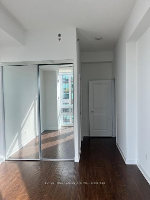 320 Tweedsmuir Avenue Unit 2806 photo 23