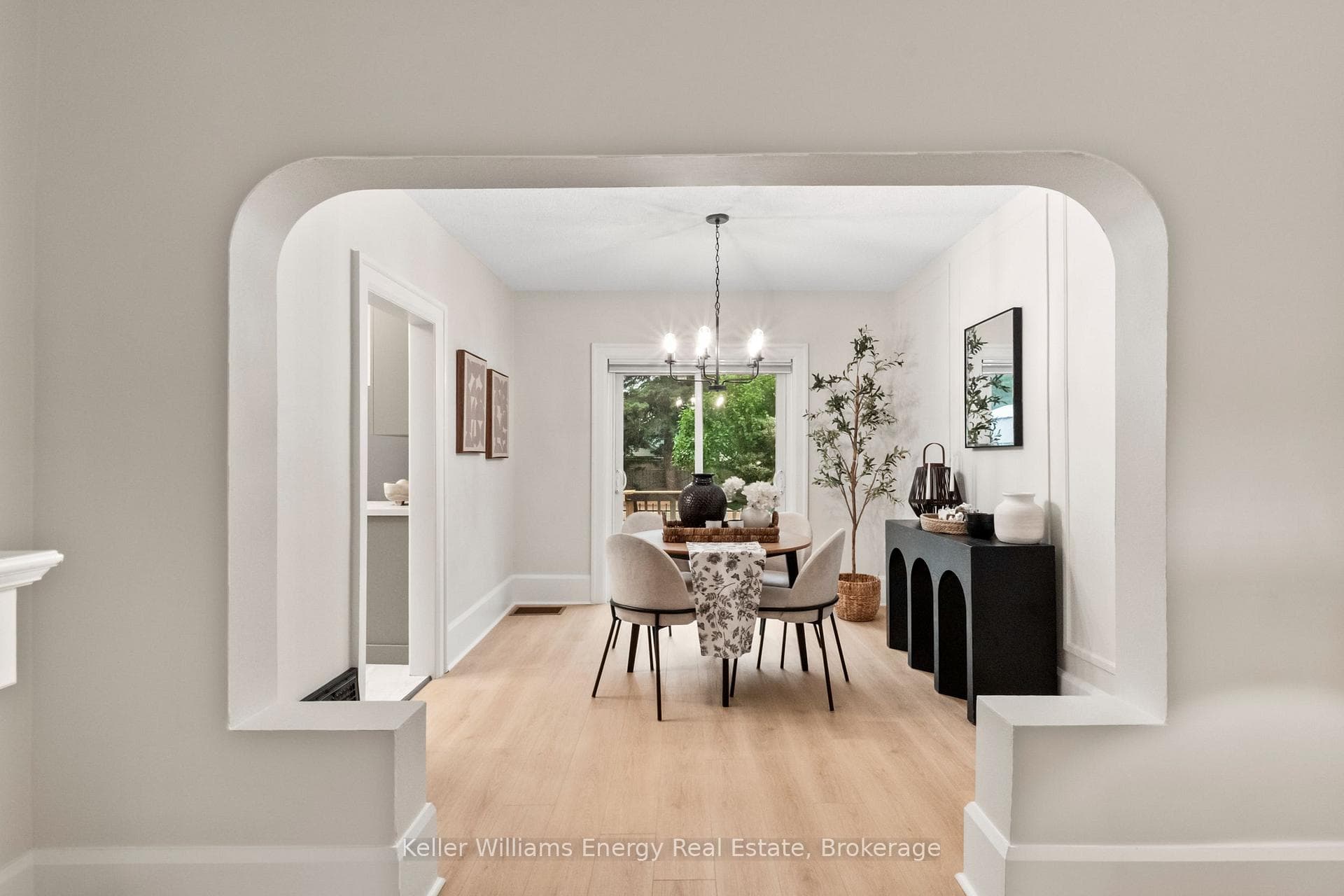 55 Arlington Avenue photo 8