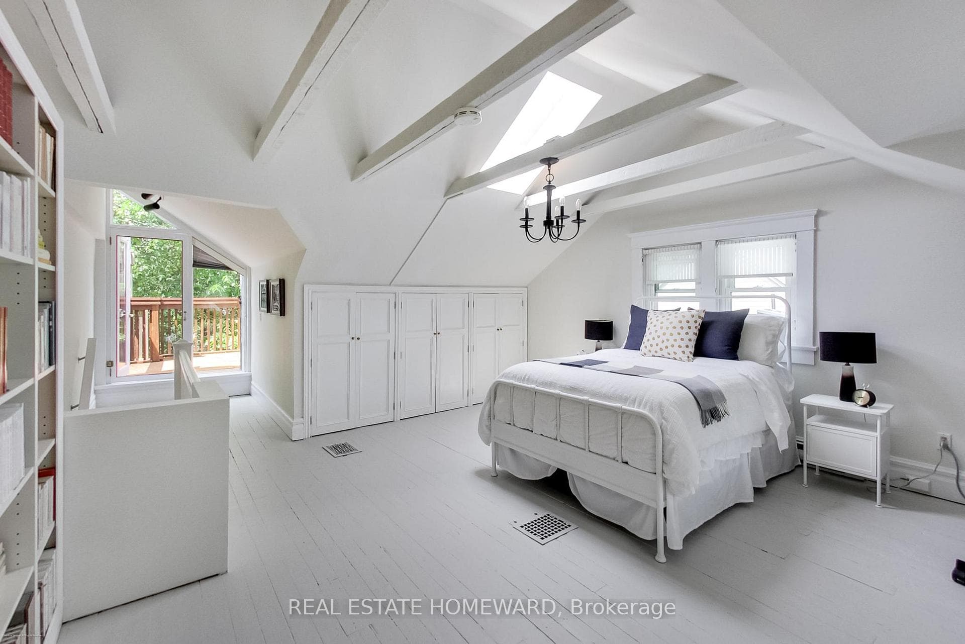 138 Lee Avenue photo 24