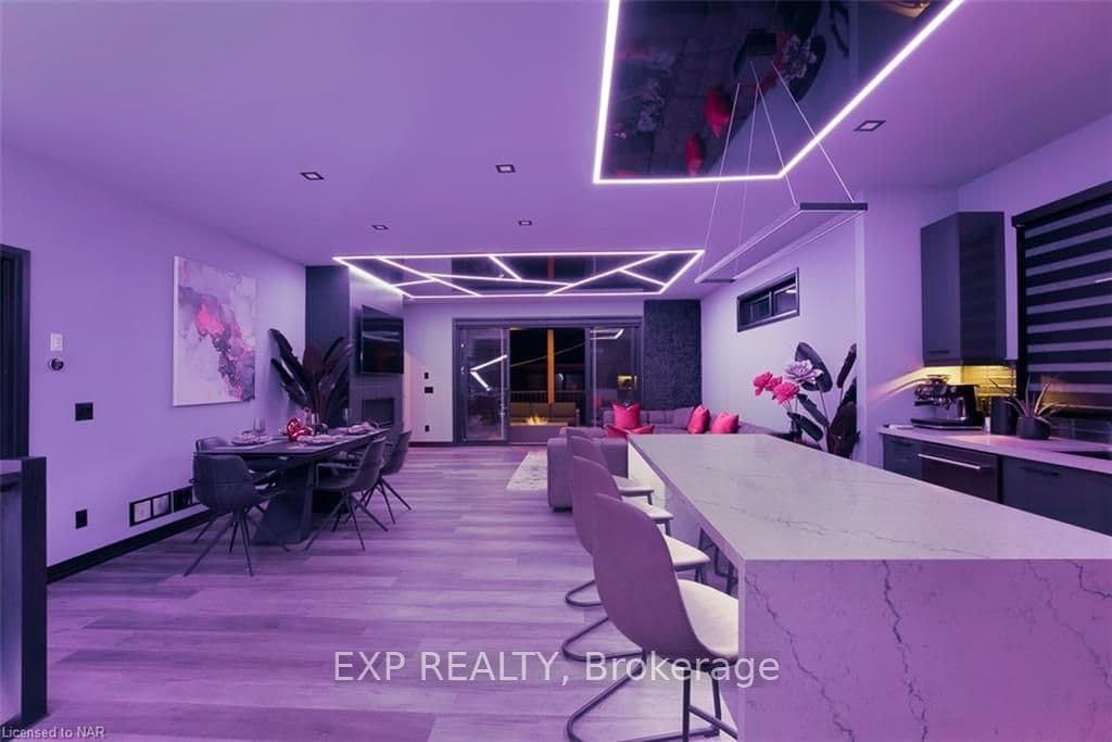 300 RICHMOND Street Unit 17 photo 14