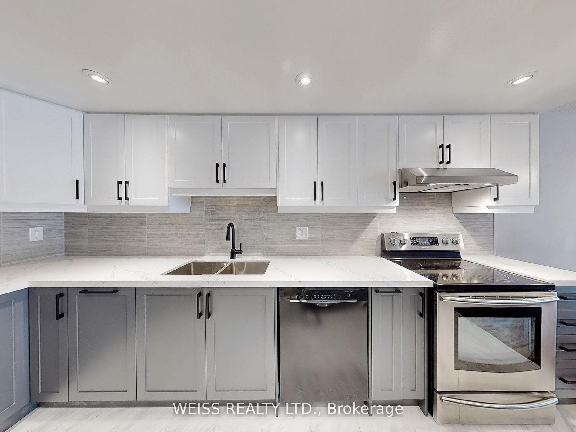 131 Beecroft Road Unit 505 photo 21