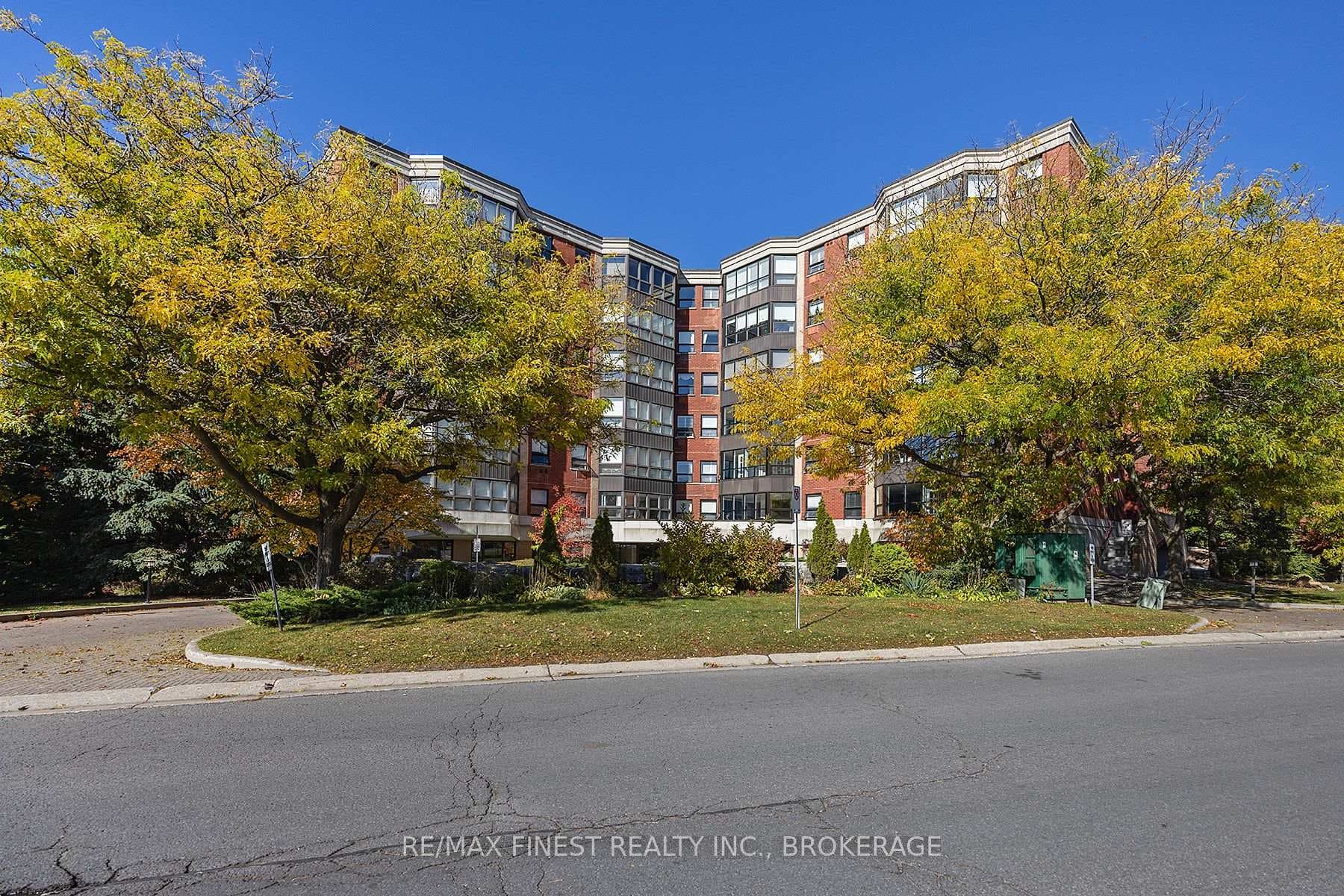 675 Davis Drive Unit 209 photo 1