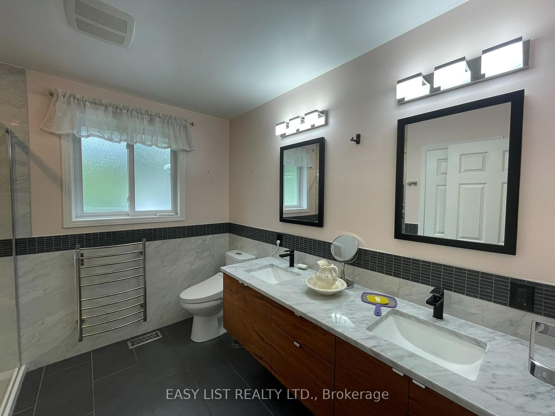 3 Baker Place photo 12