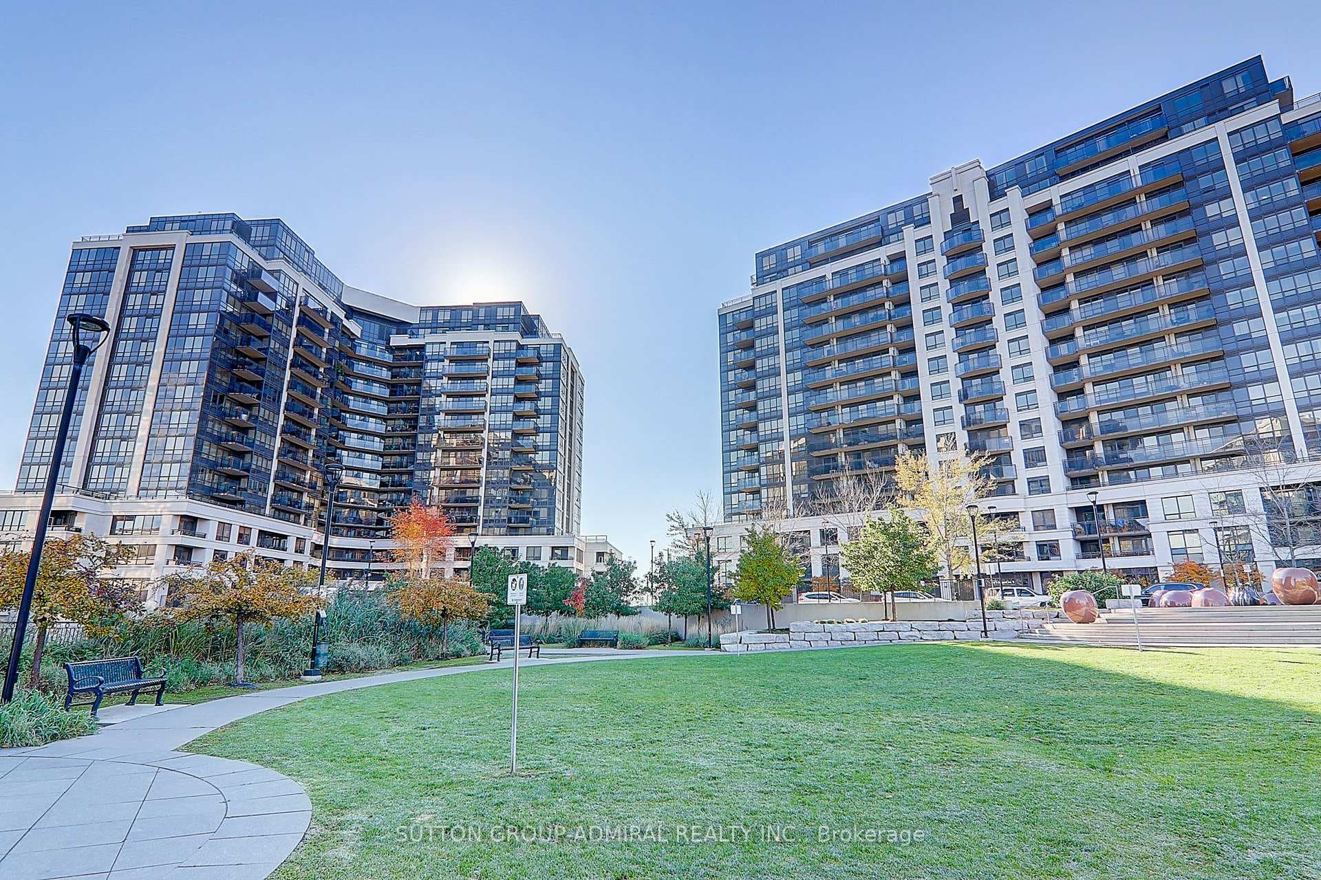 1060 Sheppard Avenue Unit 1408 photo 3