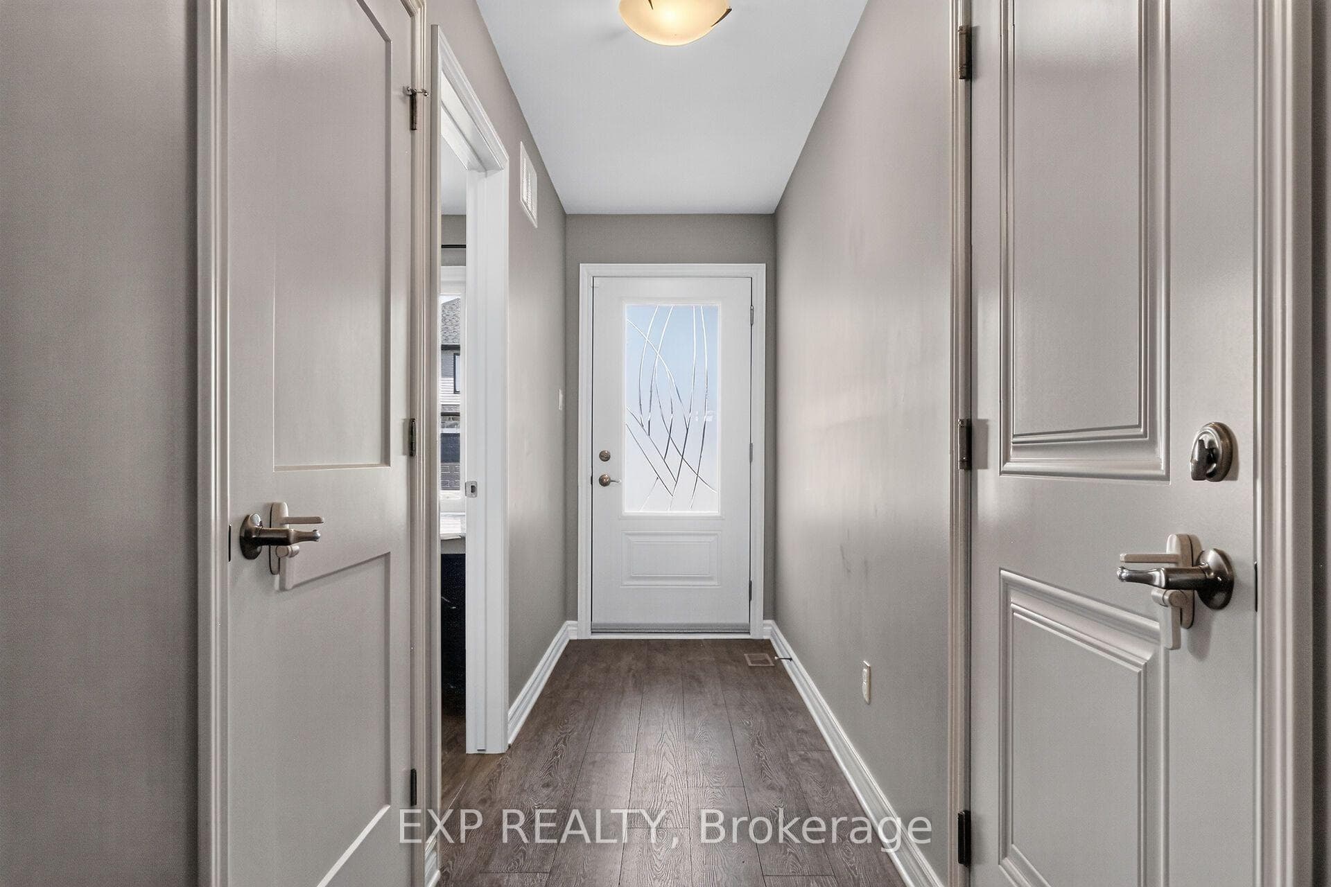 98 Seabert Drive photo 5
