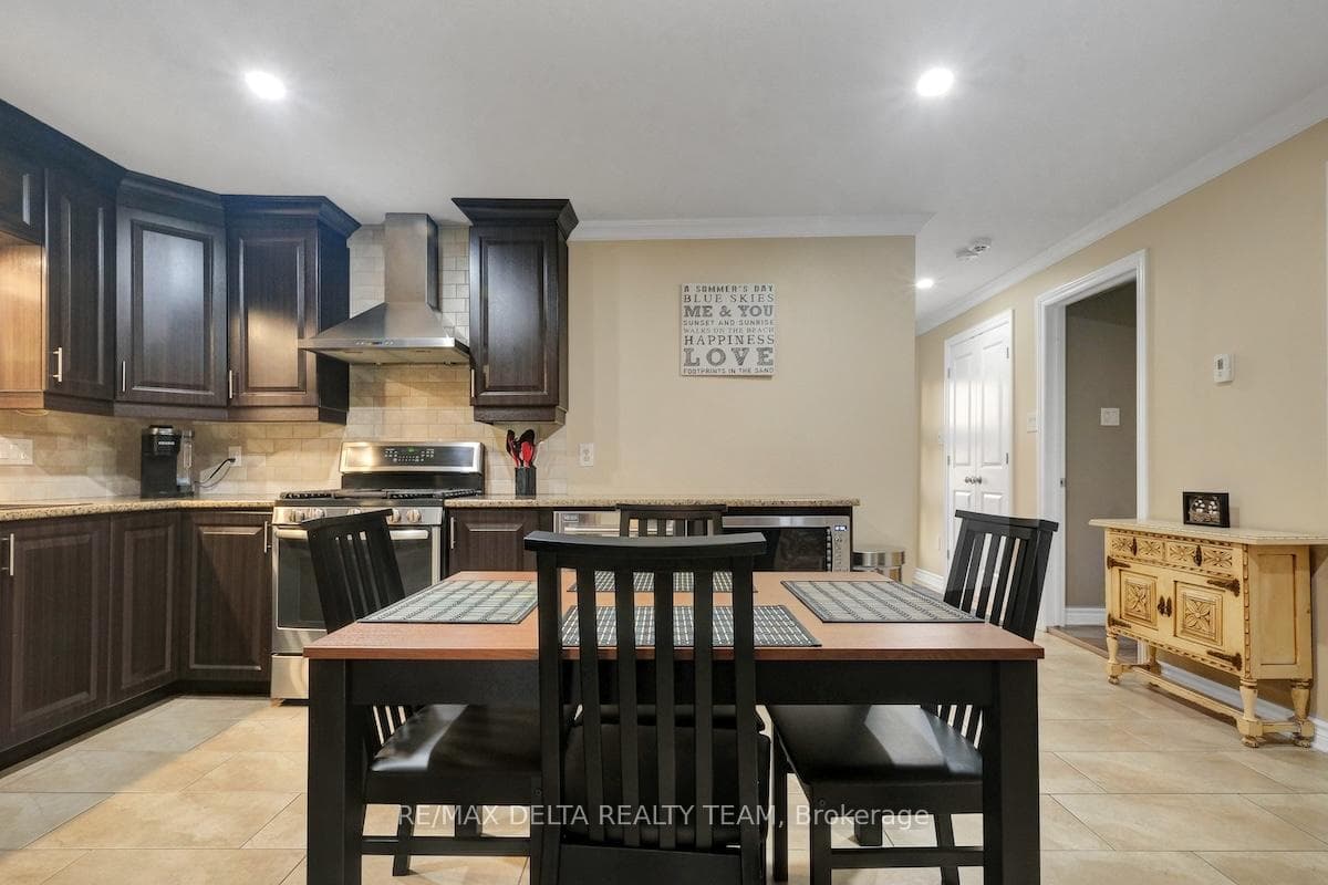 1629 St Joseph Road photo 22