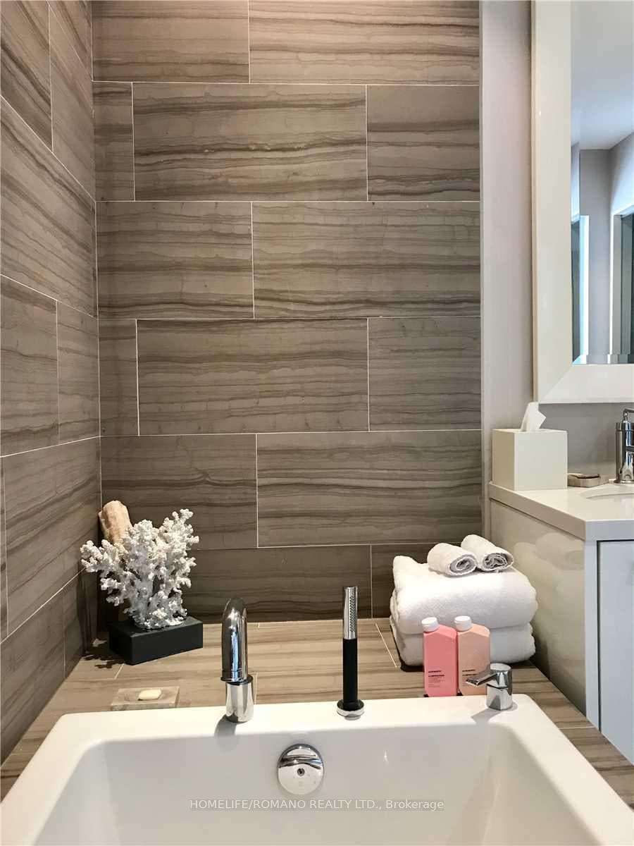 88 Parklawn Road Unit 3007 photo 15