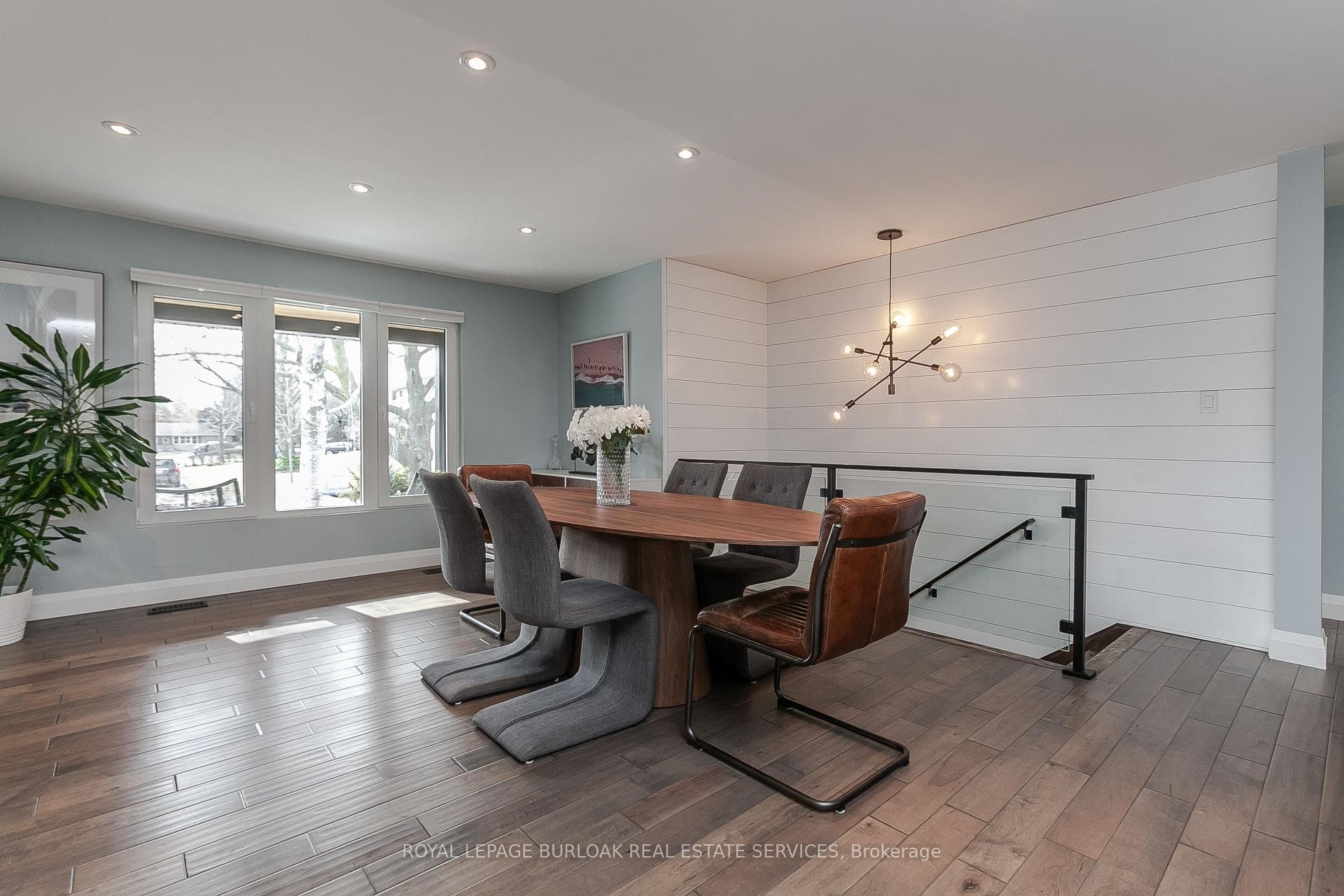 417 Strathcona Drive photo 6