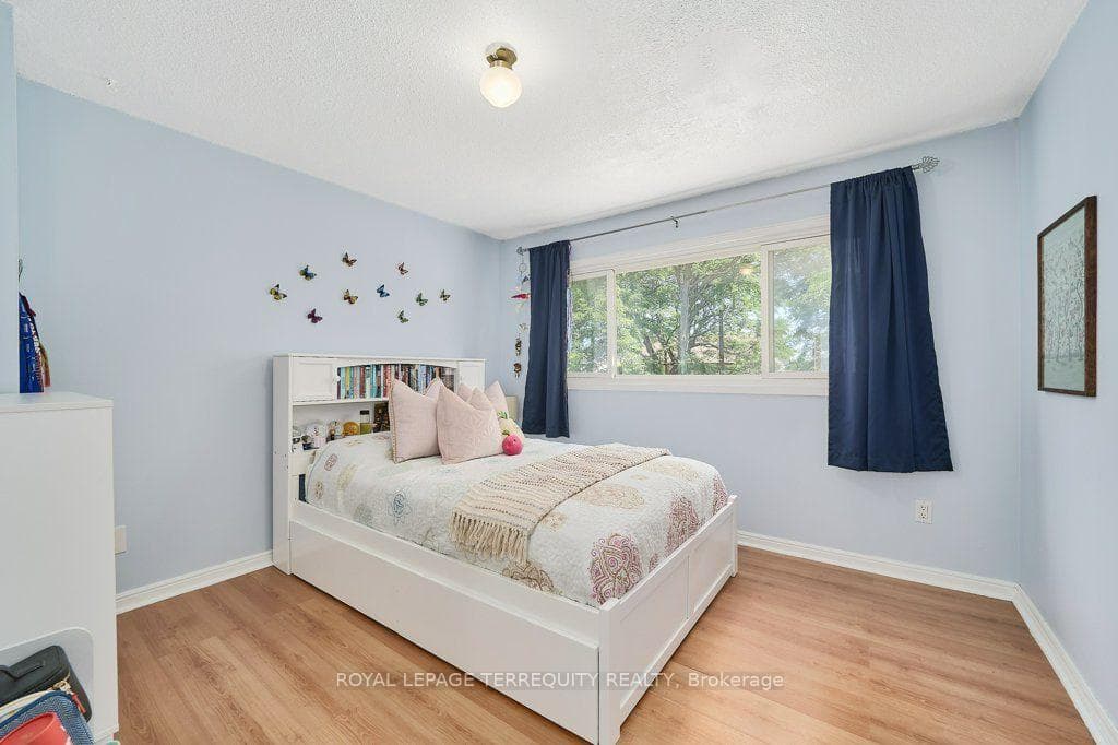 57 Renfield Crescent photo 25