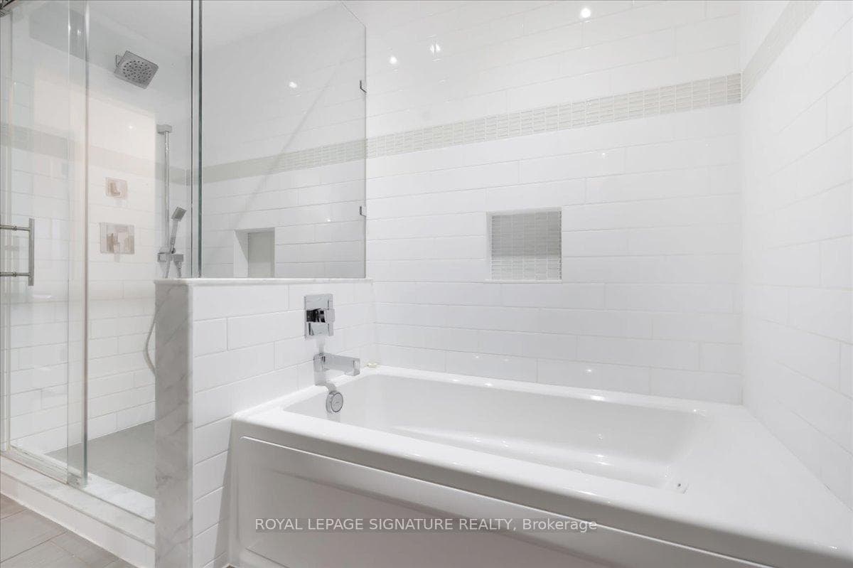 17 Highland Crescent photo 27