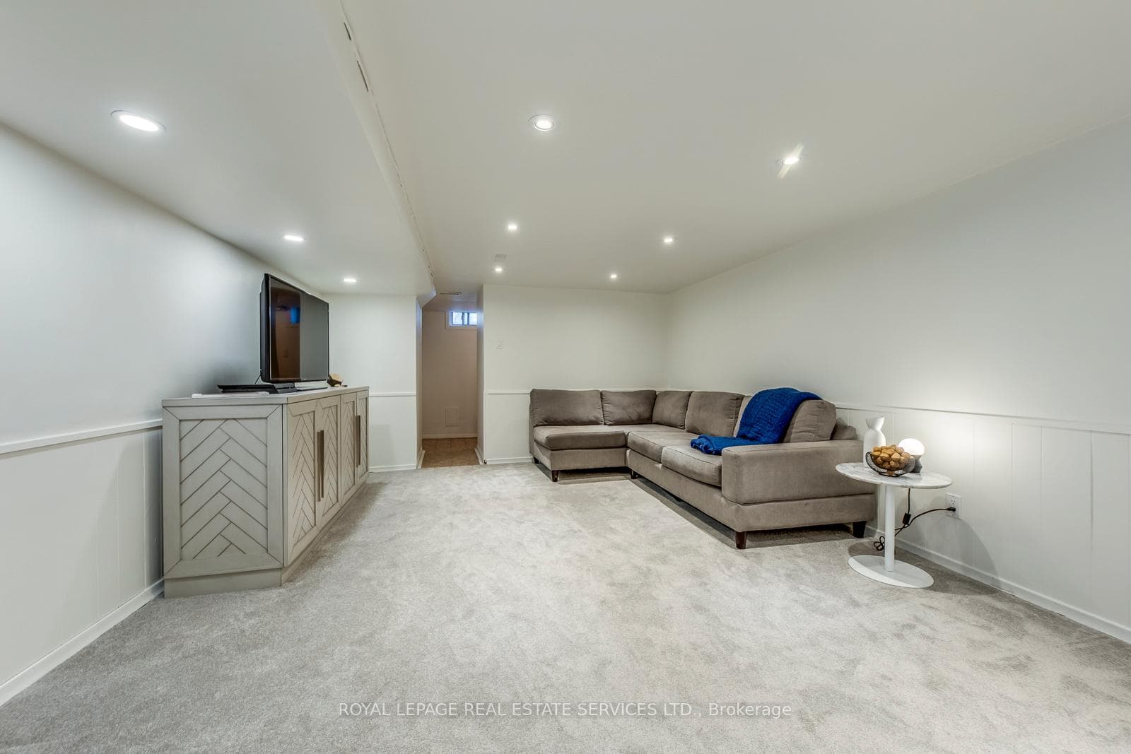 297 Maria Street photo 36
