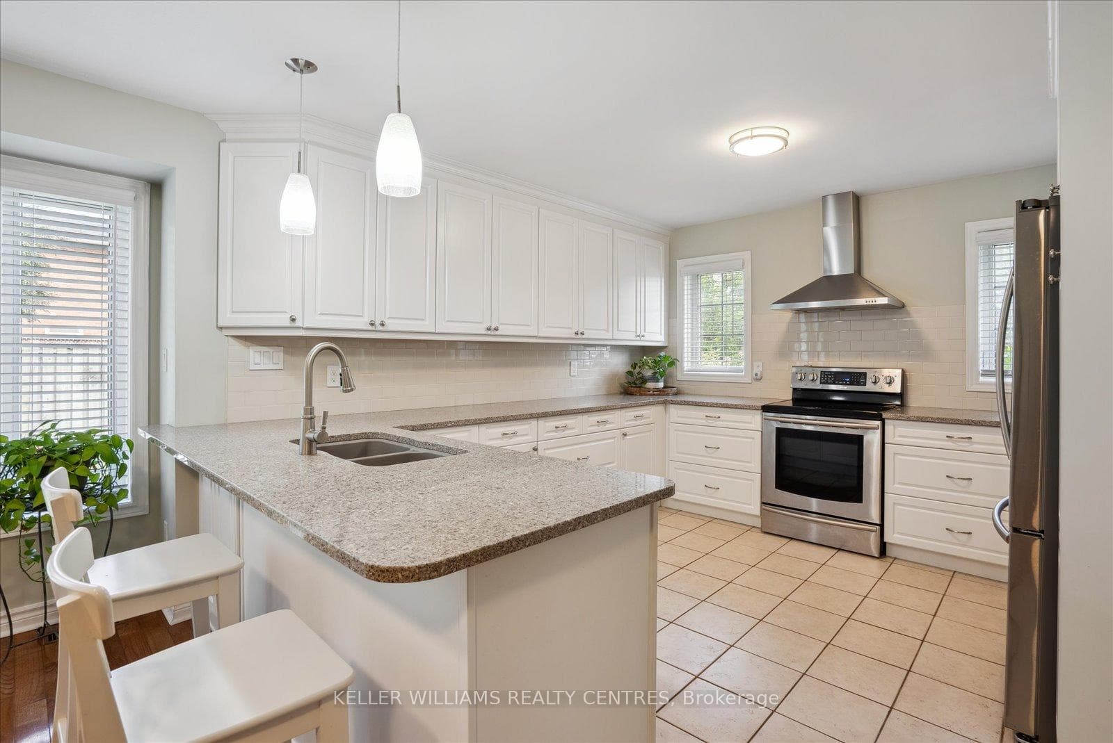 650 Laurier Avenue photo 7