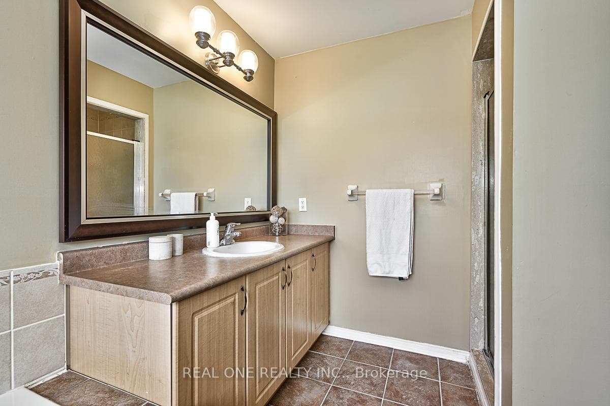 5881 Blue Spruce Avenue photo 15