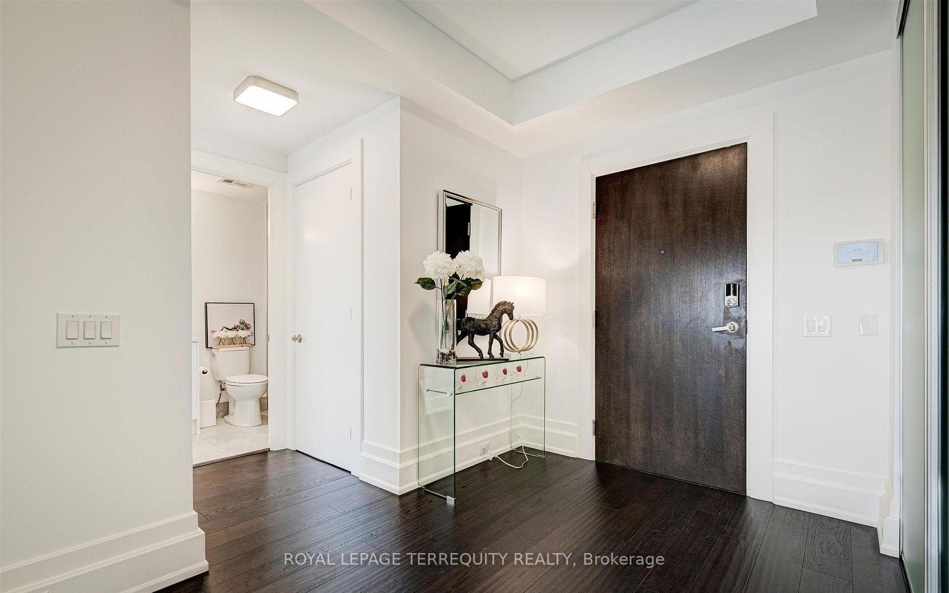 3 Southvale Drive Unit 401 photo 4