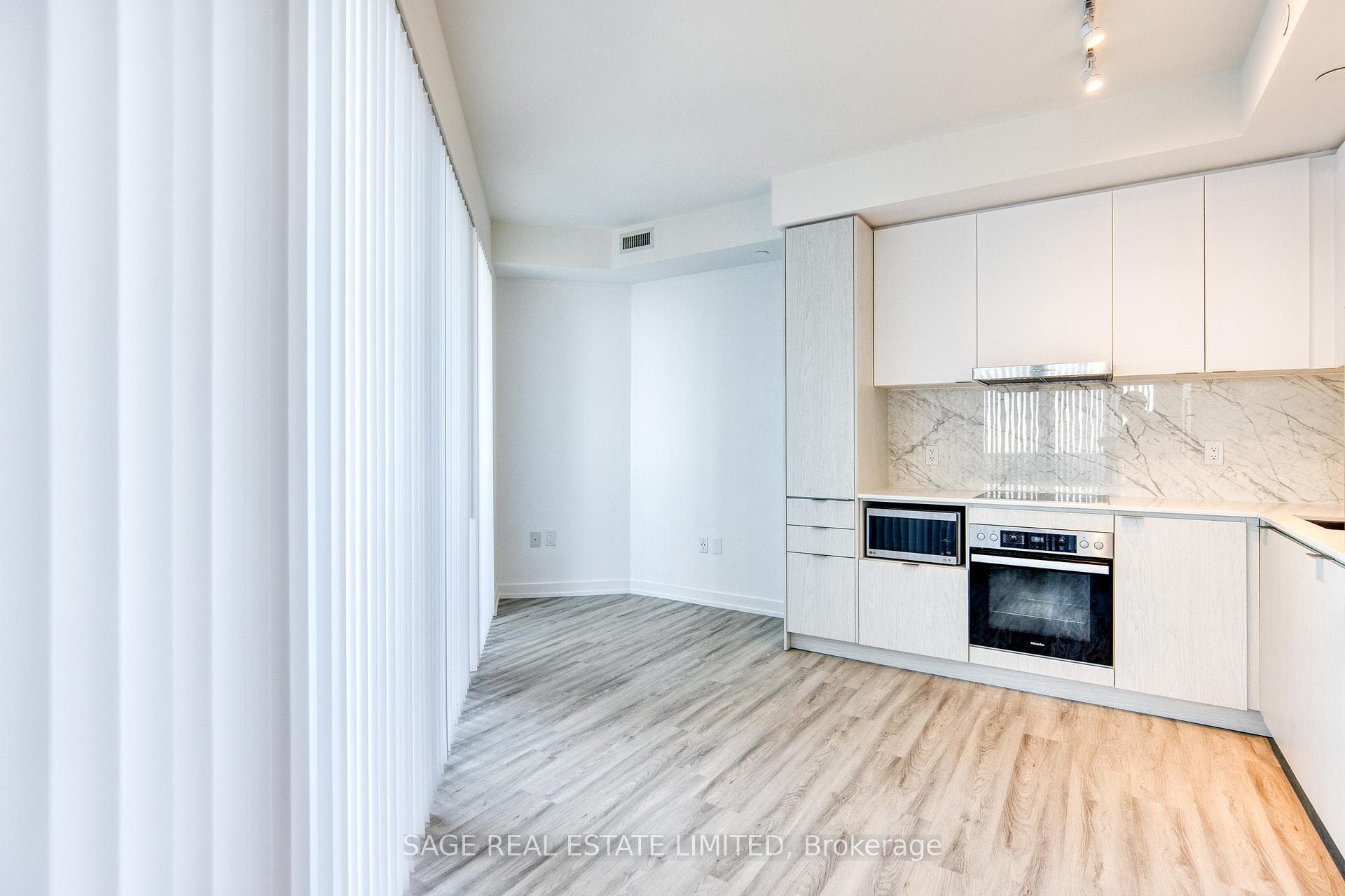 55 Cooper Street Unit 6208 photo 13