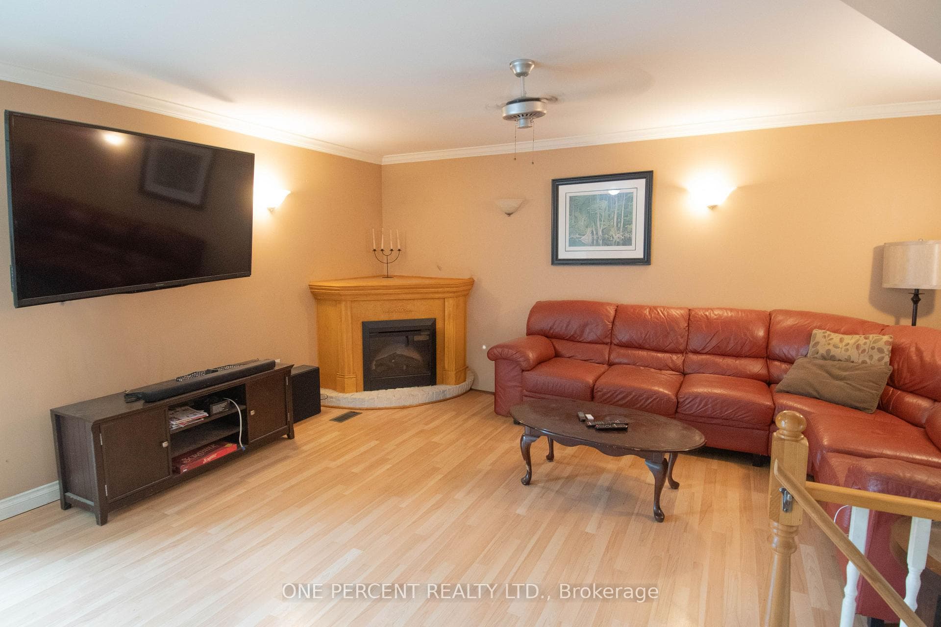 477 UPPER GAGE Avenue photo 12