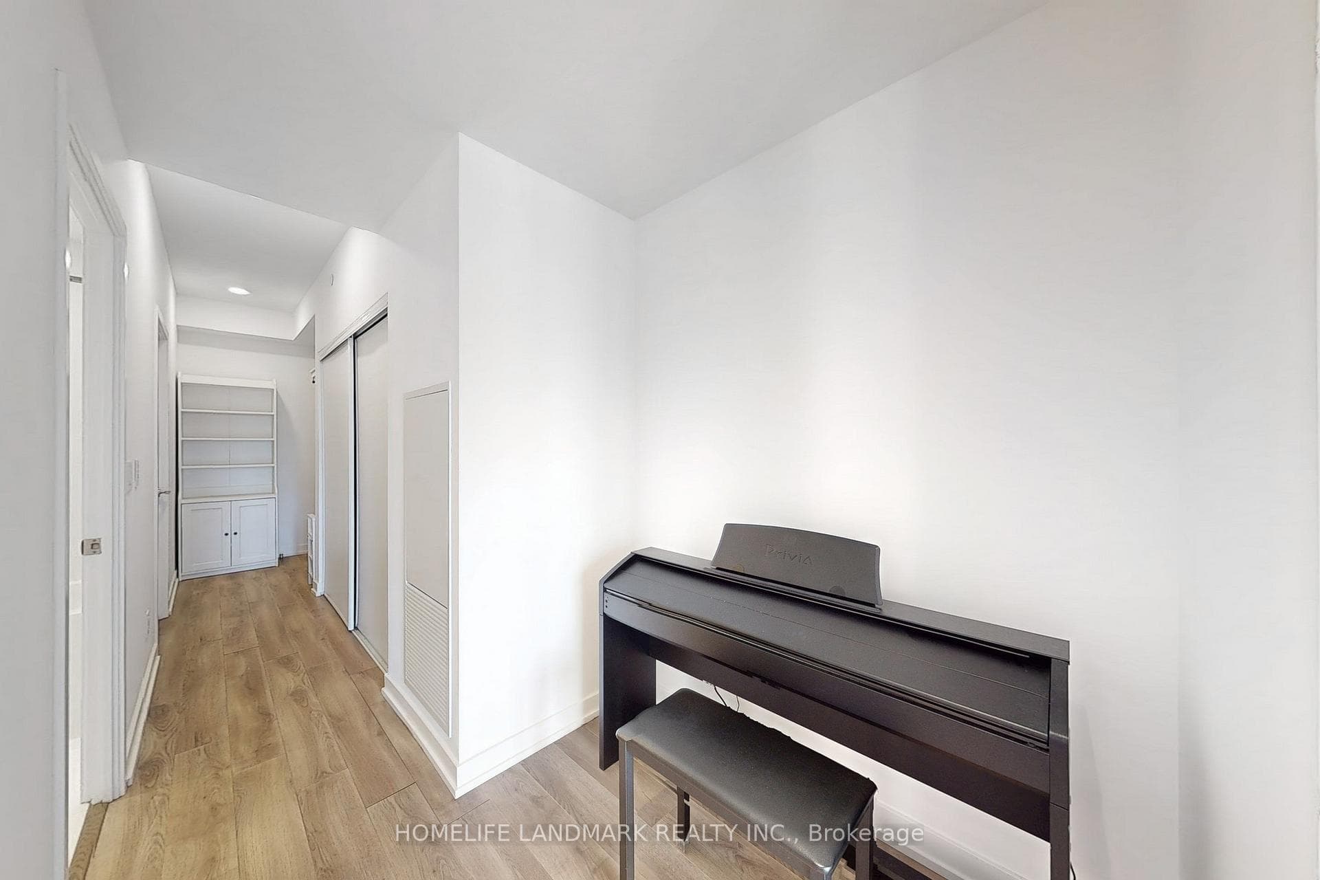 20 Edward Street Unit 616 photo 25