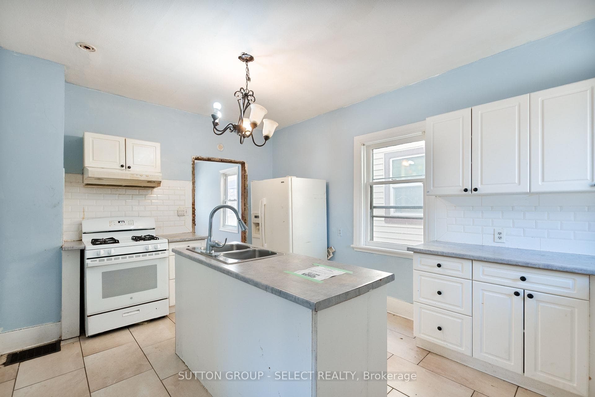 53 Boullee Street photo 10