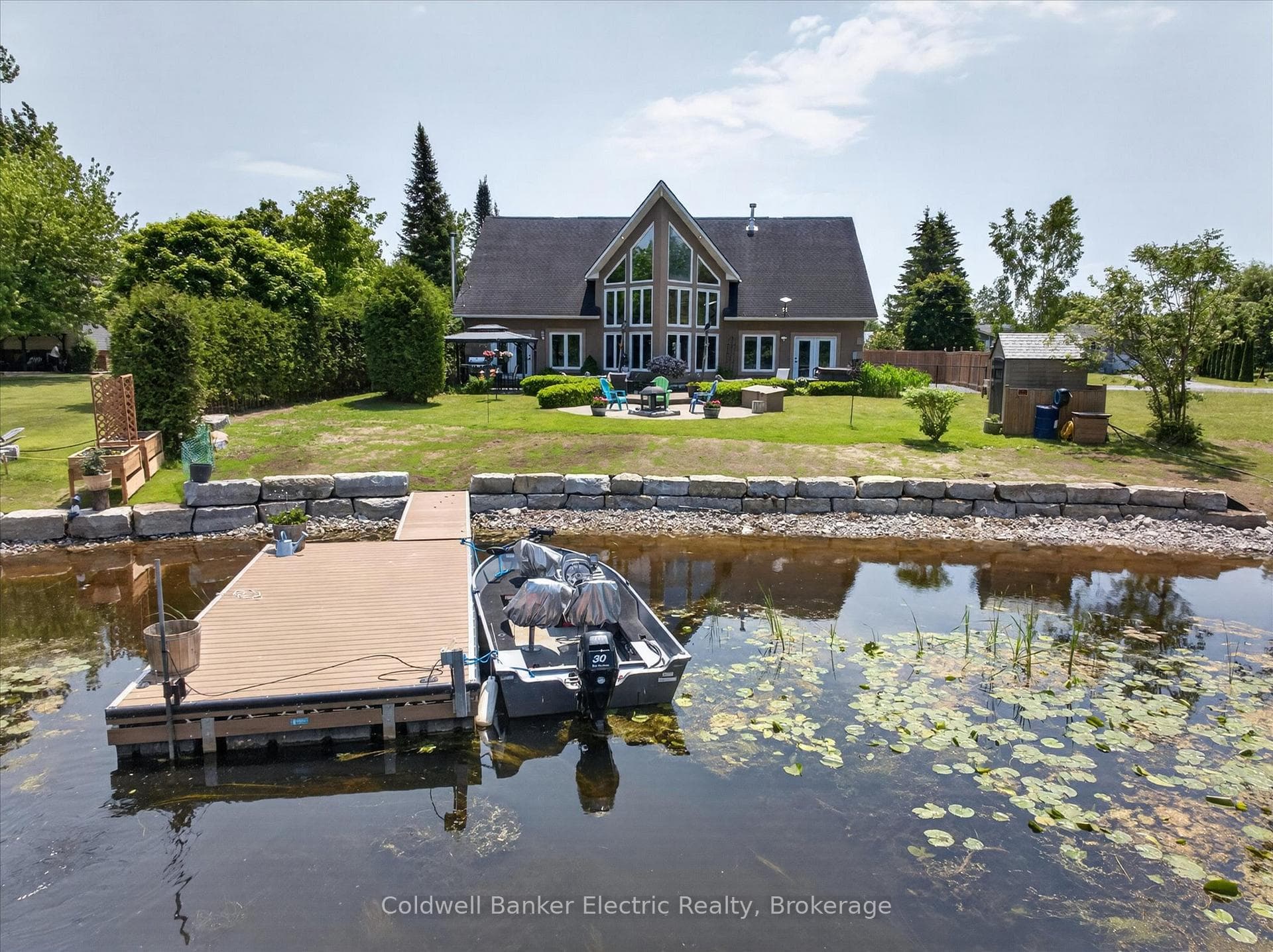 1221 Youngs Cove Road photo 2