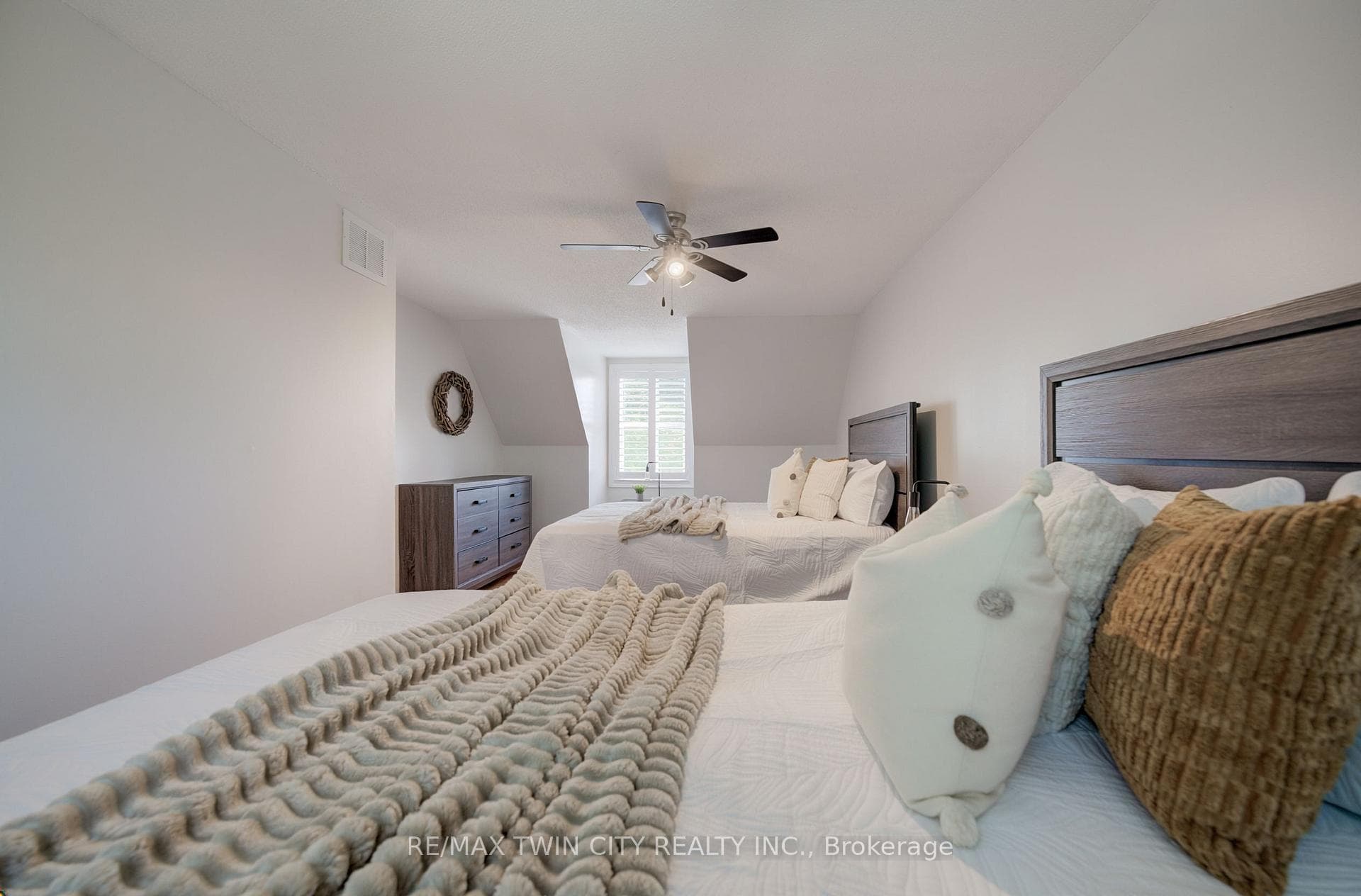 292 Grand Ridge Drive photo 13