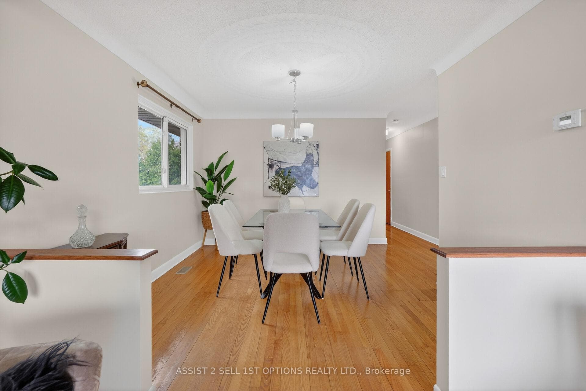 874 Riddell Avenue photo 10