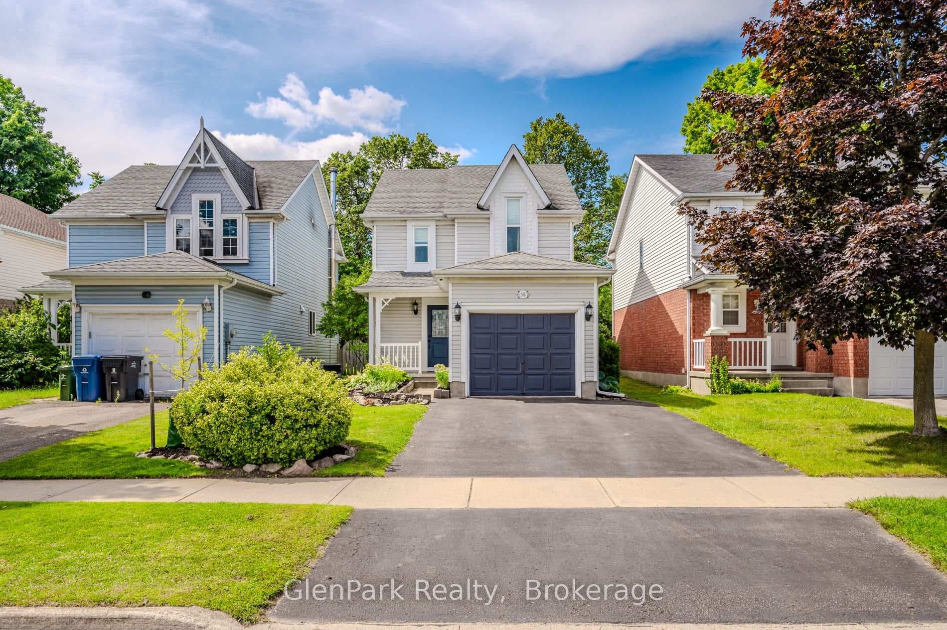 56 Starview Crescent photo 2