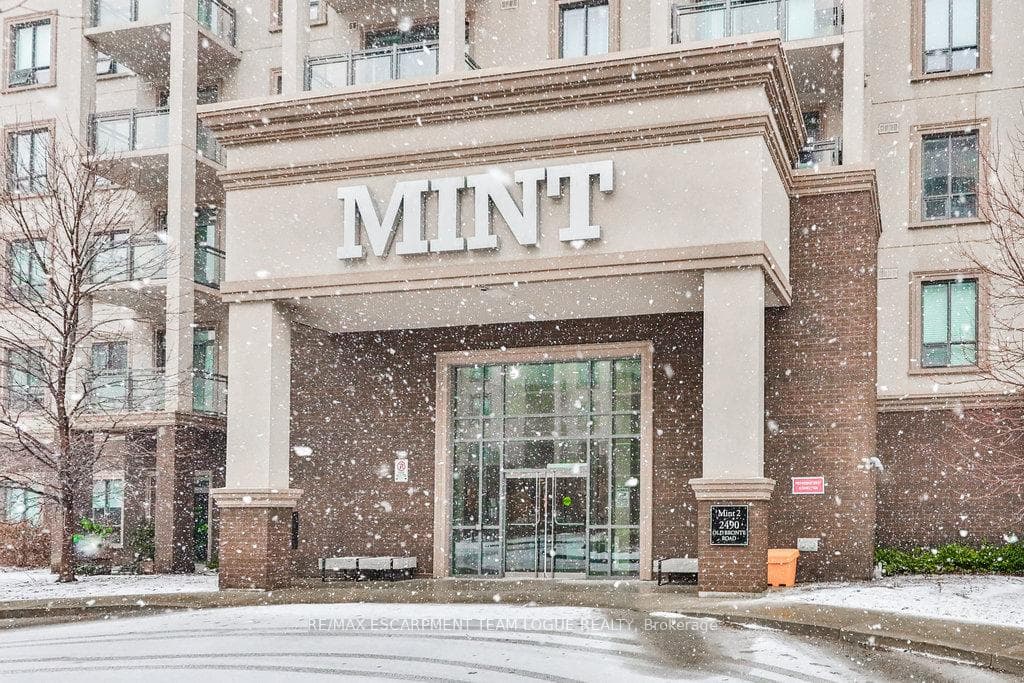 2490 Old Bronte Road Unit 222 photo 1