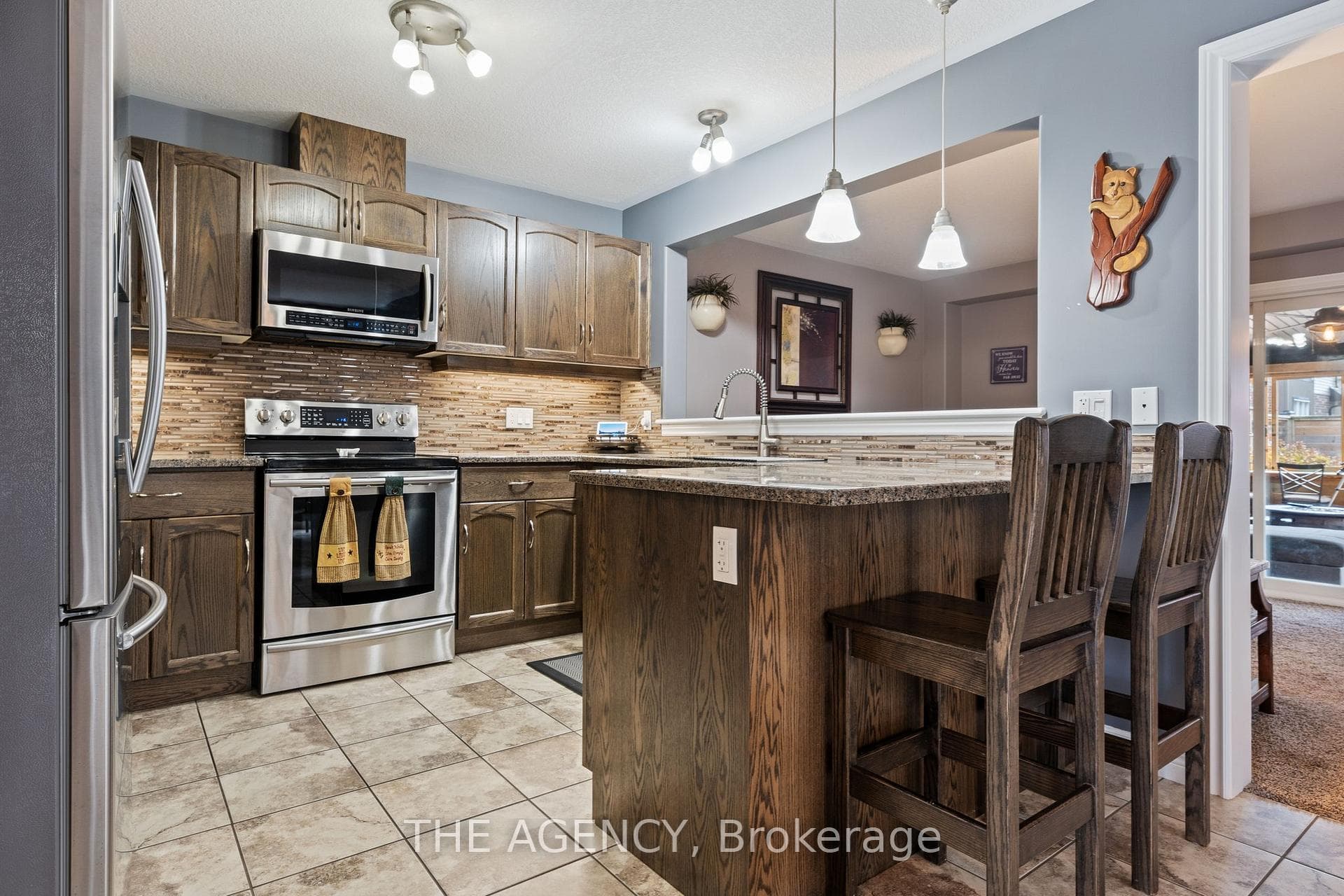 1432 Dunkirk Avenue photo 9