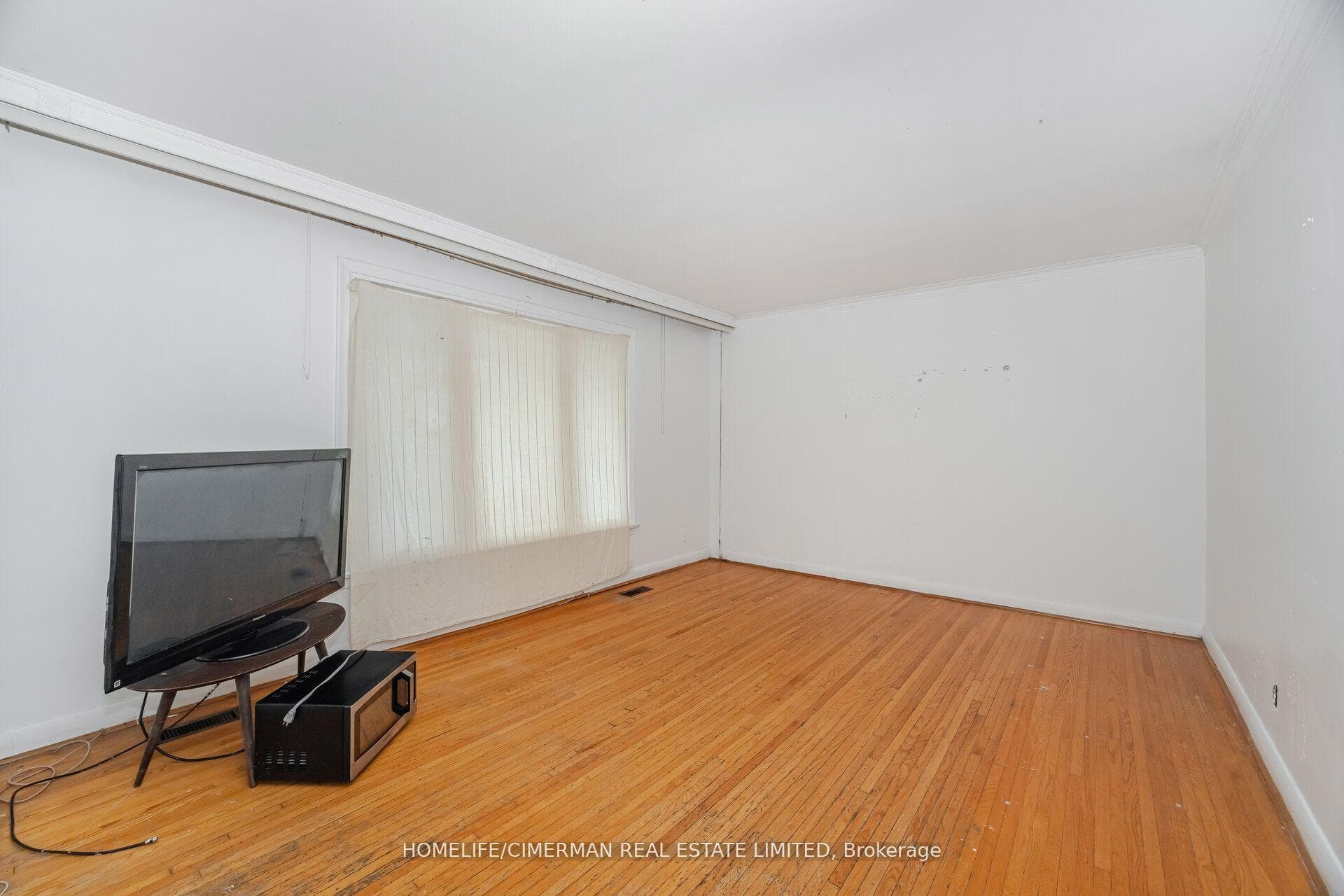 44 Plewes Road photo 8