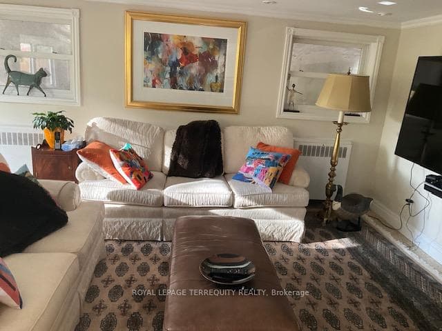 14 Humbercrest Boulevard photo 16