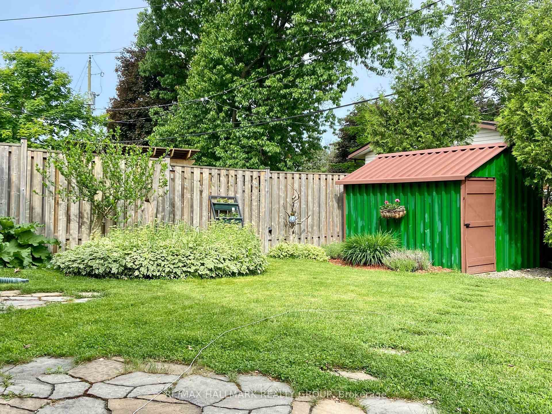 2401 Magnus Avenue photo 40