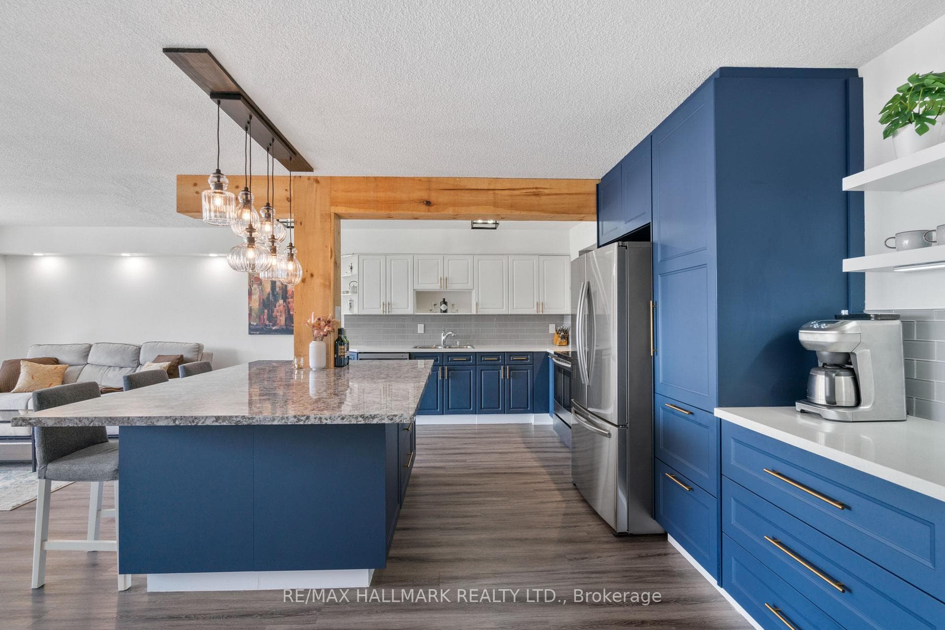 40 Baif Boulevard Unit 406 photo 6