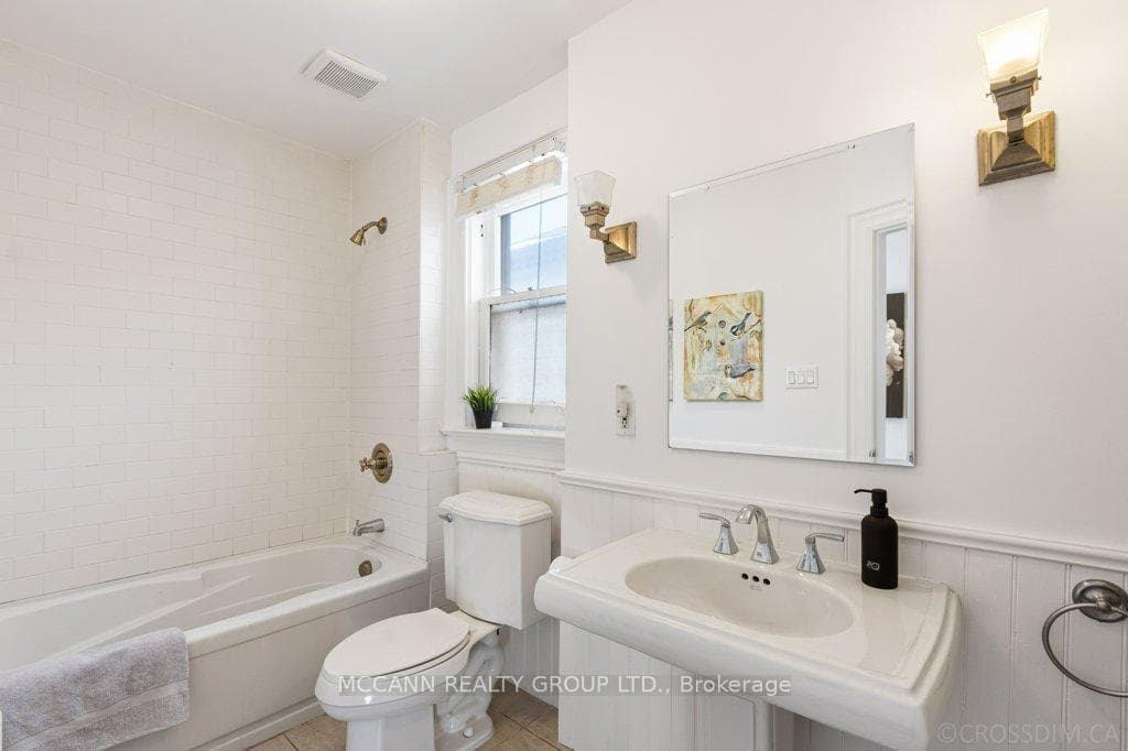49 St Germain Avenue photo 24