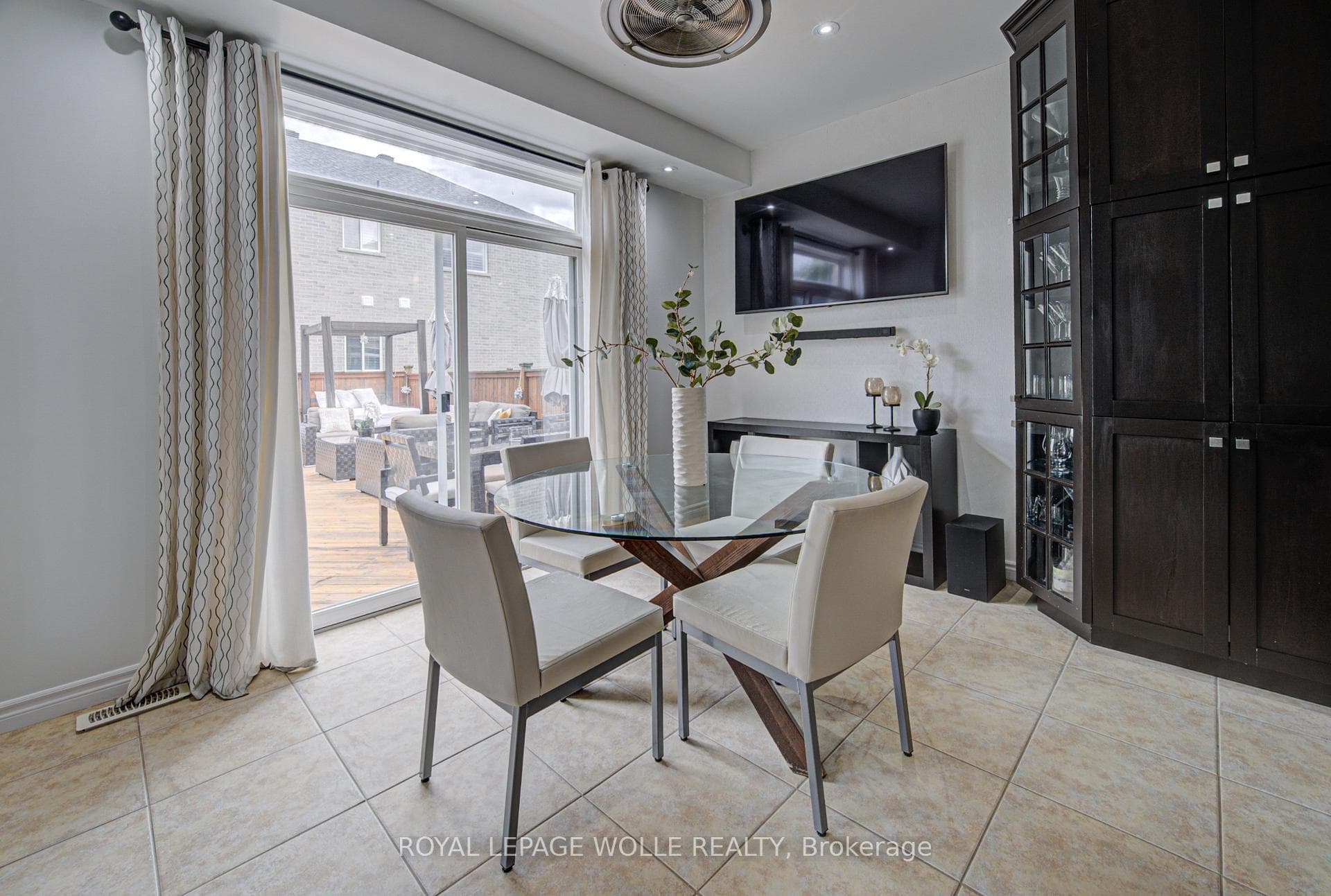 37 Davinci Boulevard photo 17
