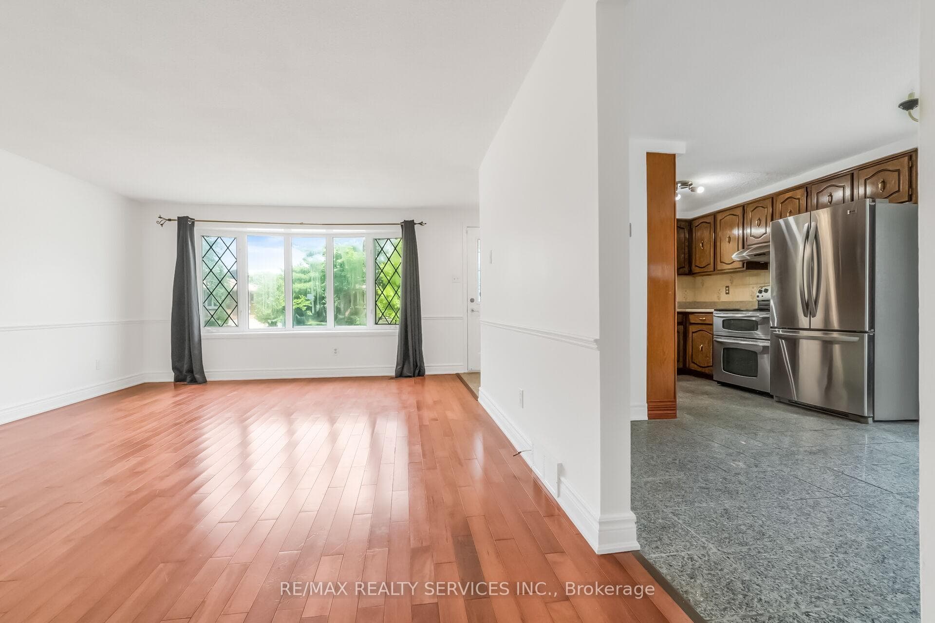 1259 Ernest Avenue photo 11