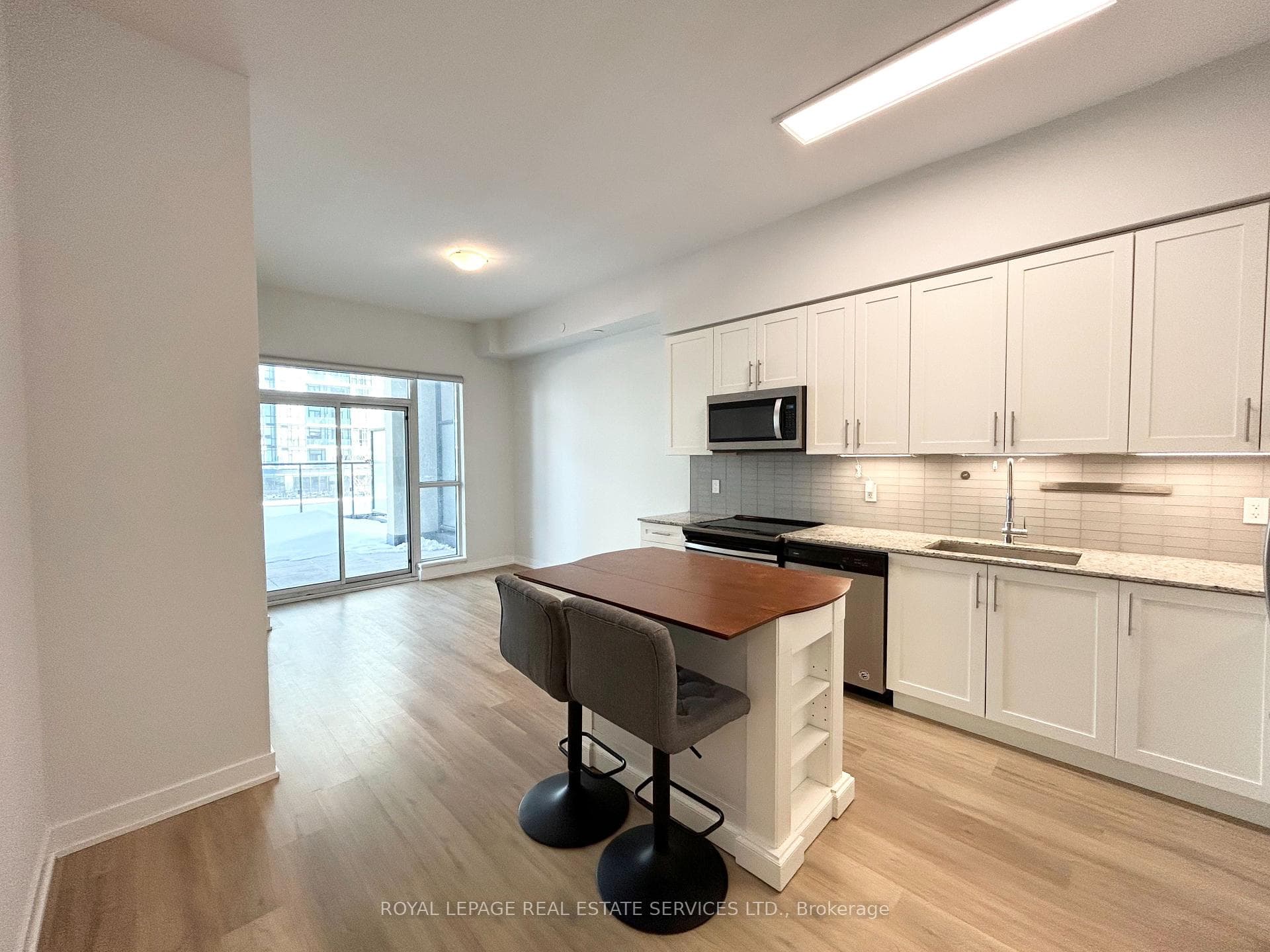 4085 Parkside Village Drive Unit 611 photo 4