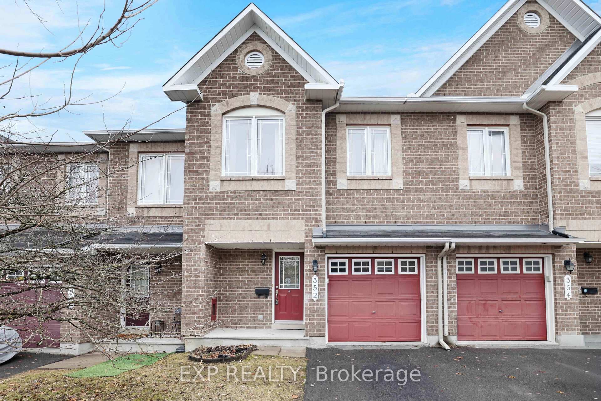 352 Forestbrook Street photo 1