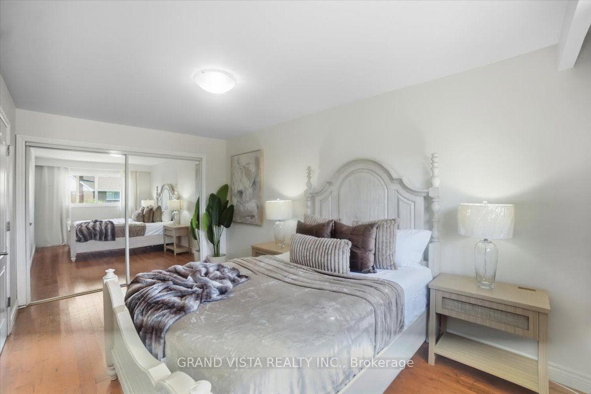 269 Timberbank Boulevard photo 19