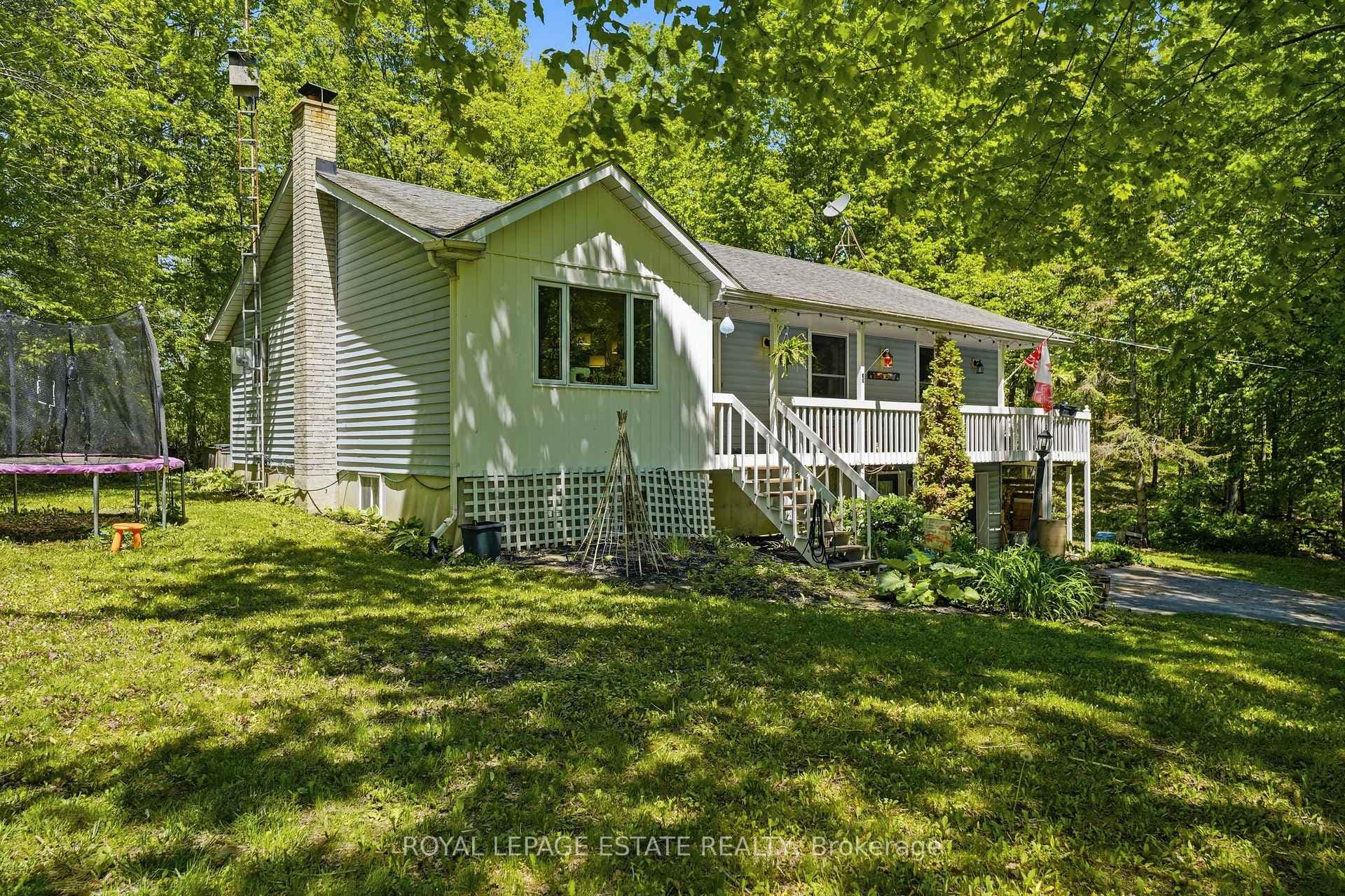 1777 Lazier Road photo 4