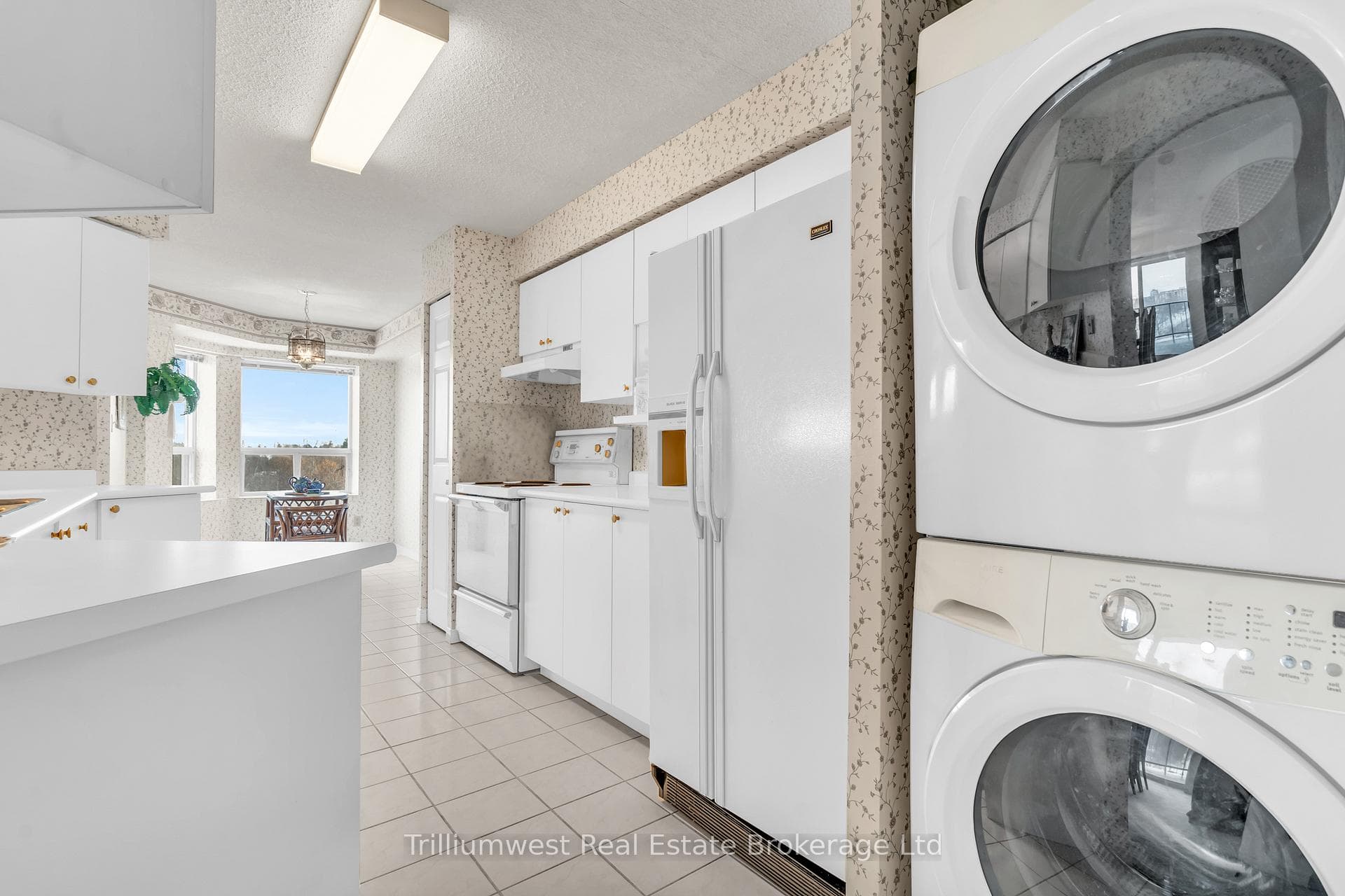 281 Bristol Street Unit 704 photo 10