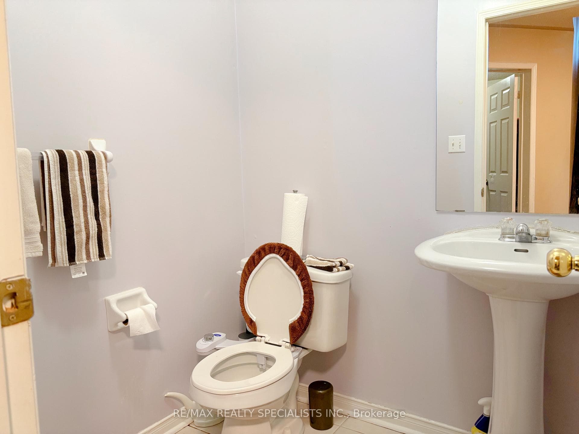 4309 Goldenrod Crescent photo 8