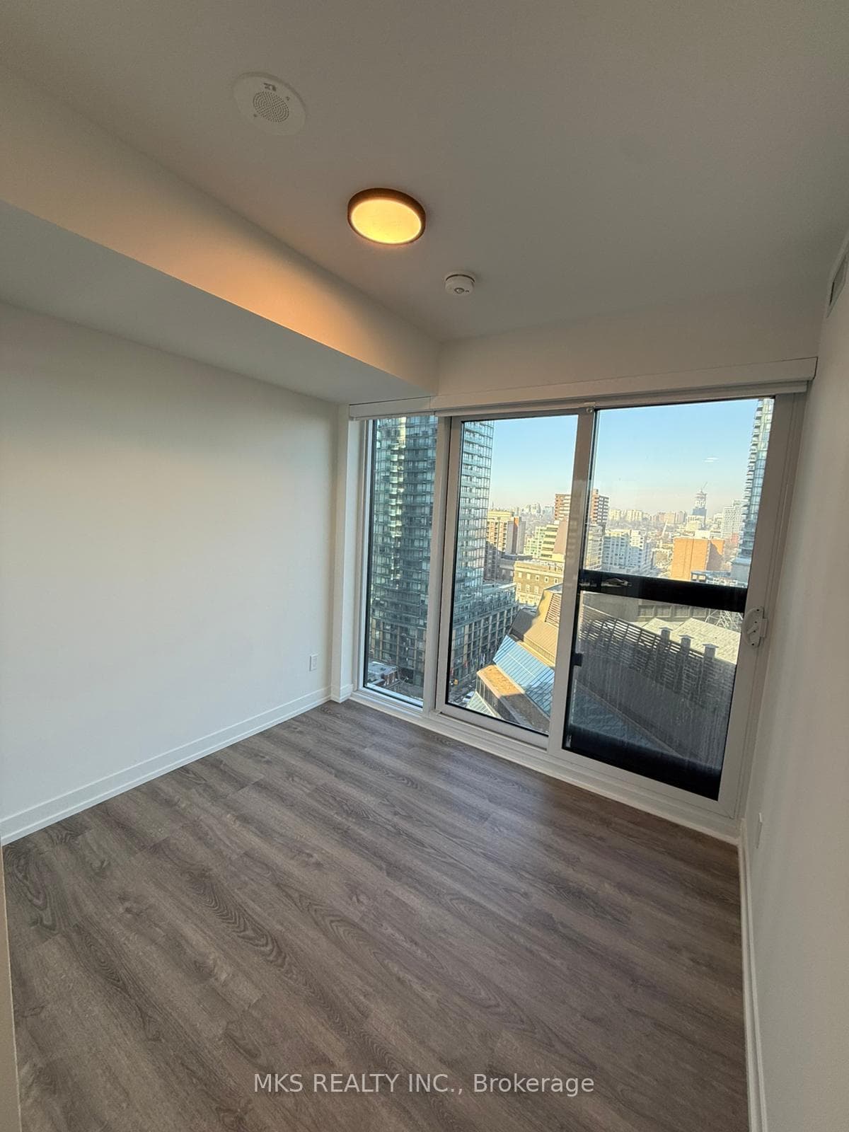 771 Yonge Street Unit 1808 photo 16