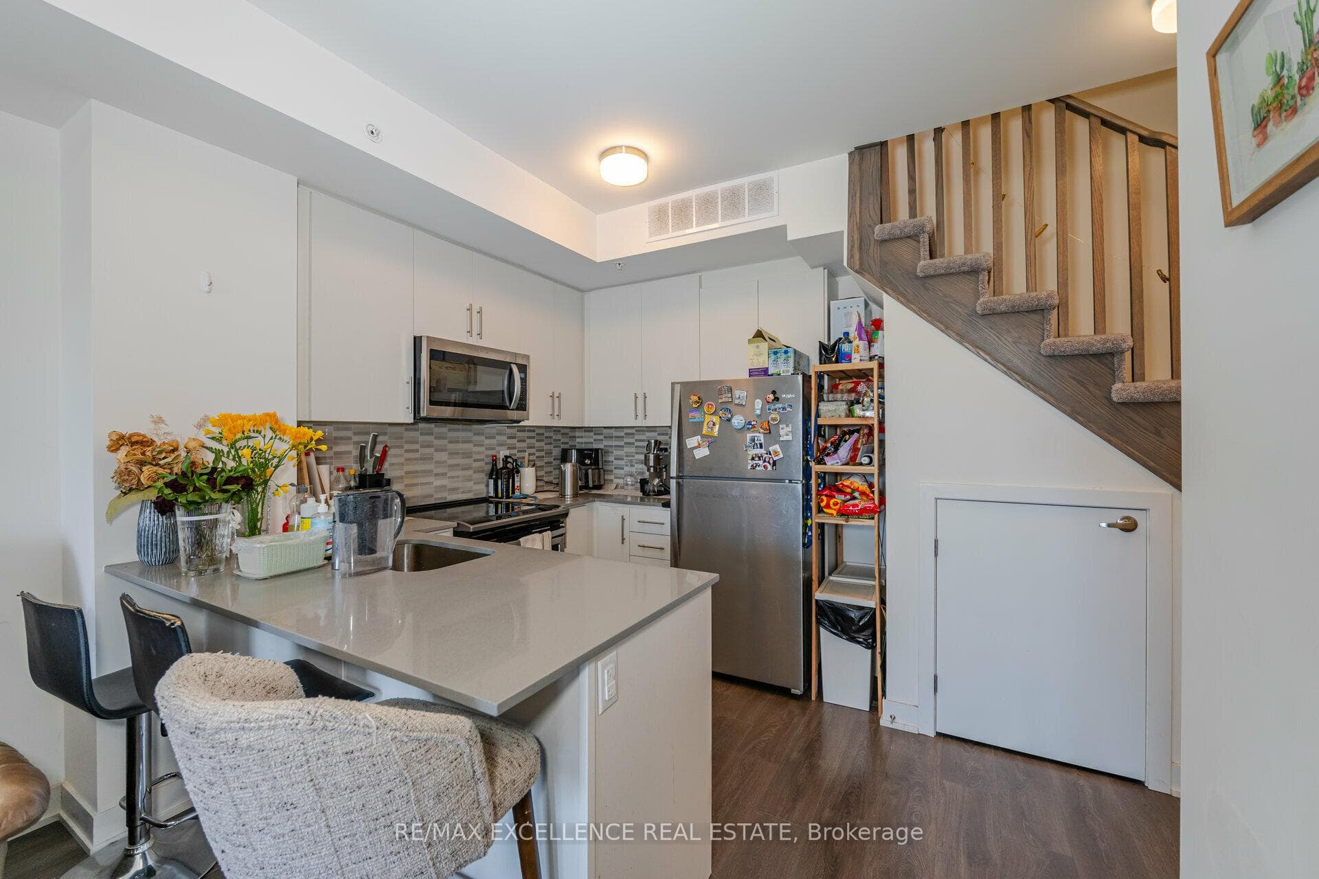 3473 Widdicombe Way Unit 16 photo 11