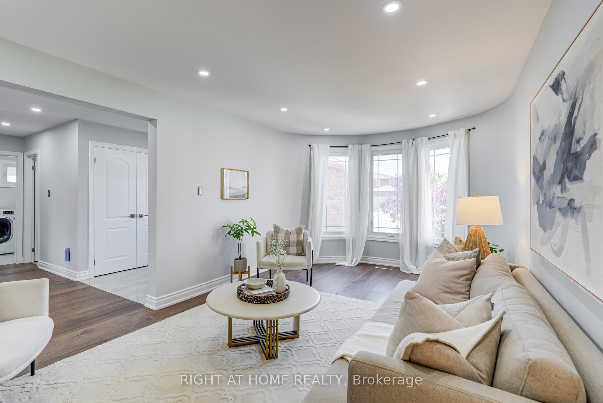 373 Killian Road photo 6