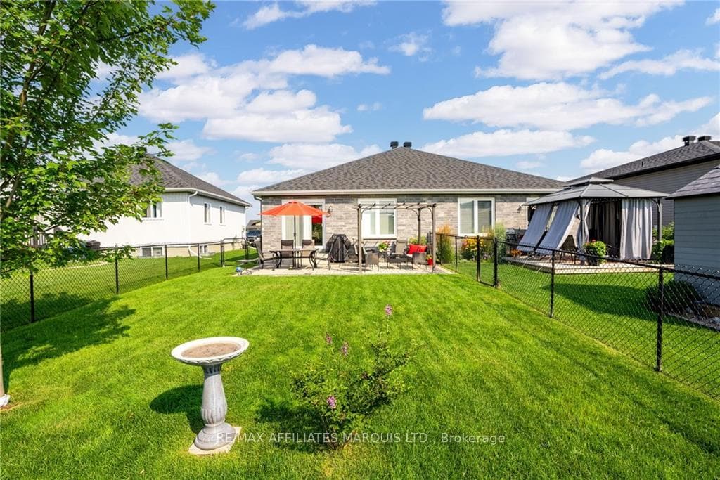2184 BURKE Avenue photo 26