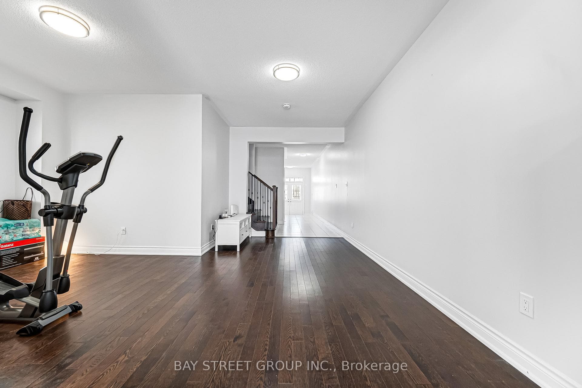 60 Mohandas Drive photo 26