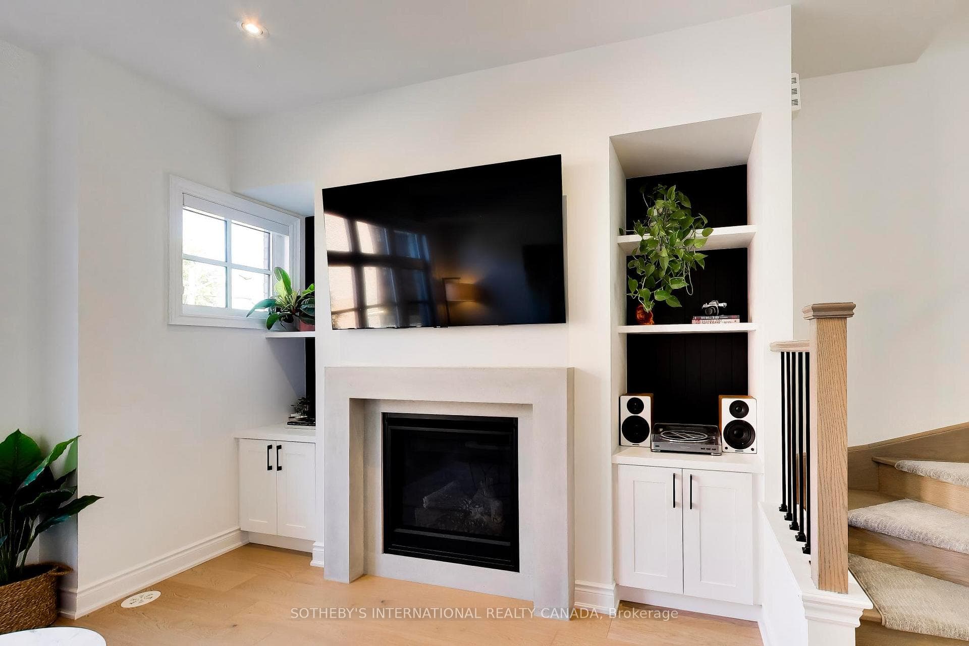 80 Daisy Avenue Unit 30 photo 12
