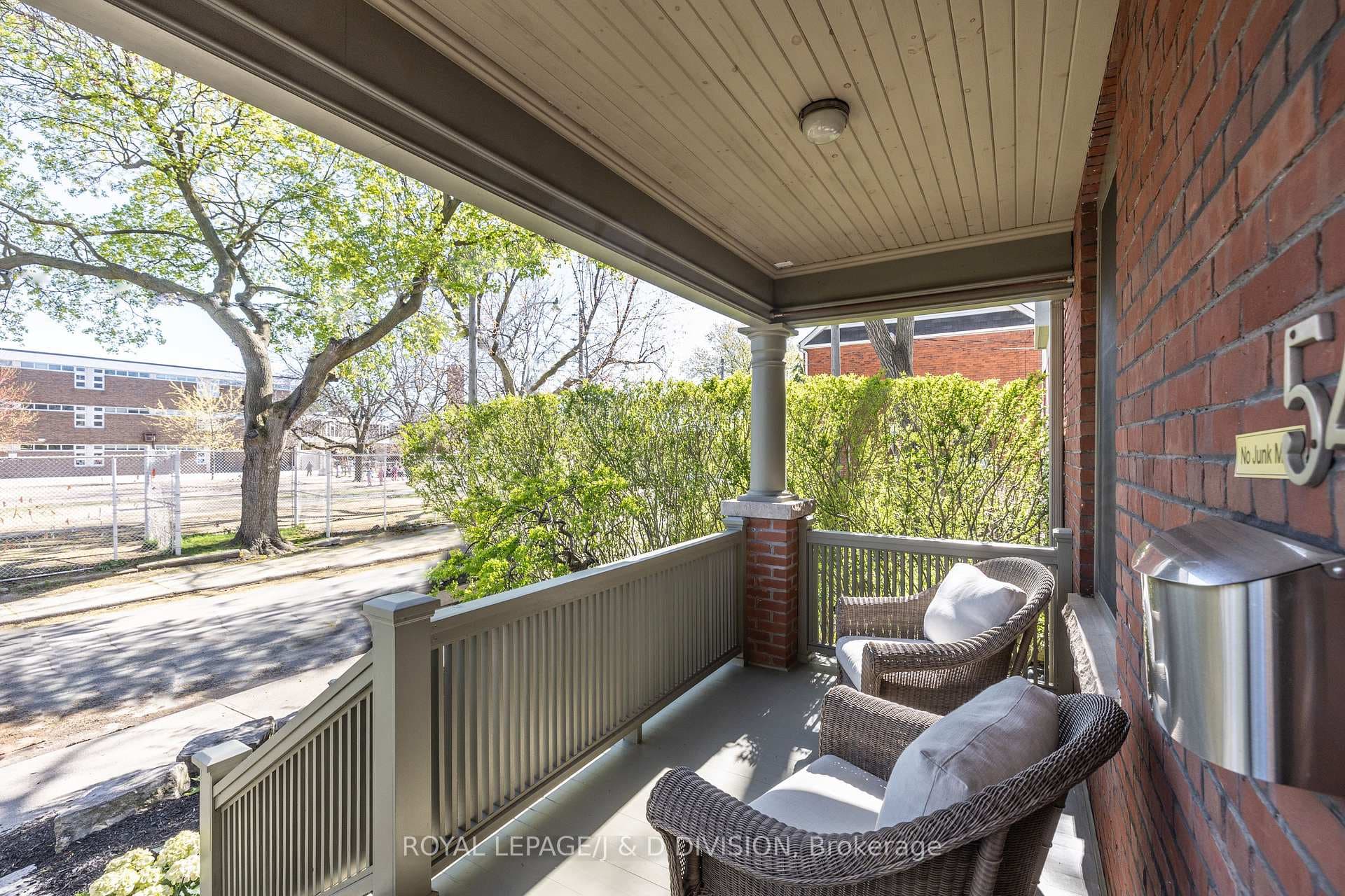 54 Garnet Avenue photo 3